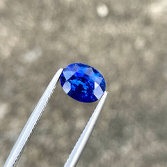 2.73 Carats Certified Blue Sapphire