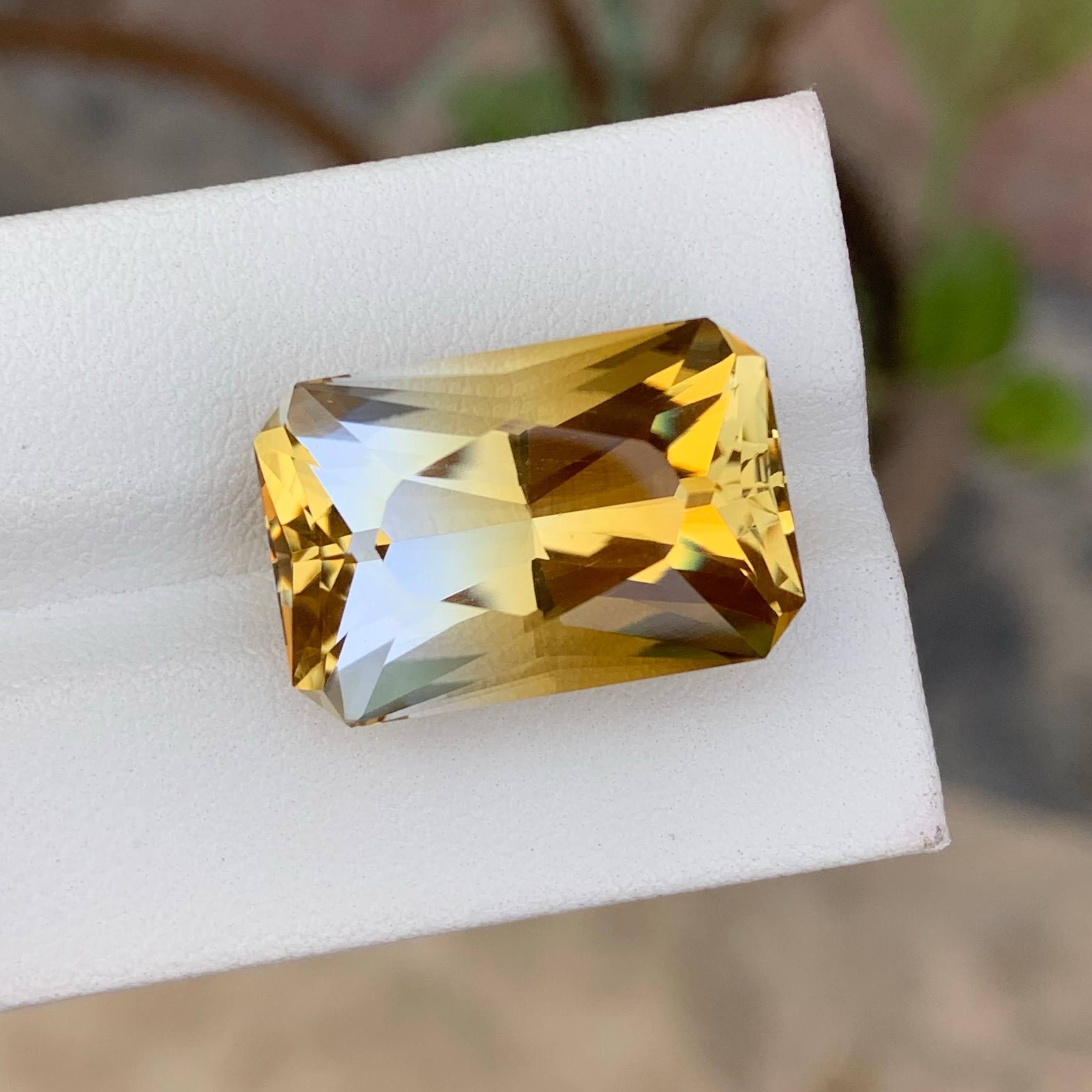 20.92 carats Bicolor Citrine Stone Custom Precision Cut Natural Brazilian Gemstone