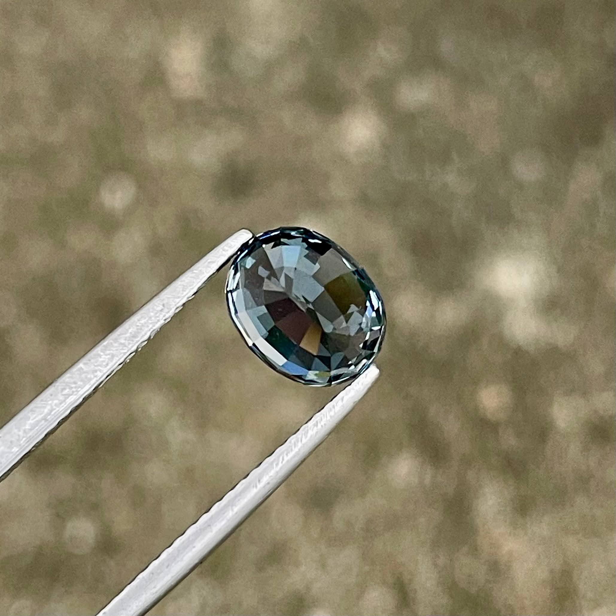 3.06 Carats Loose Gray Spinel Stone