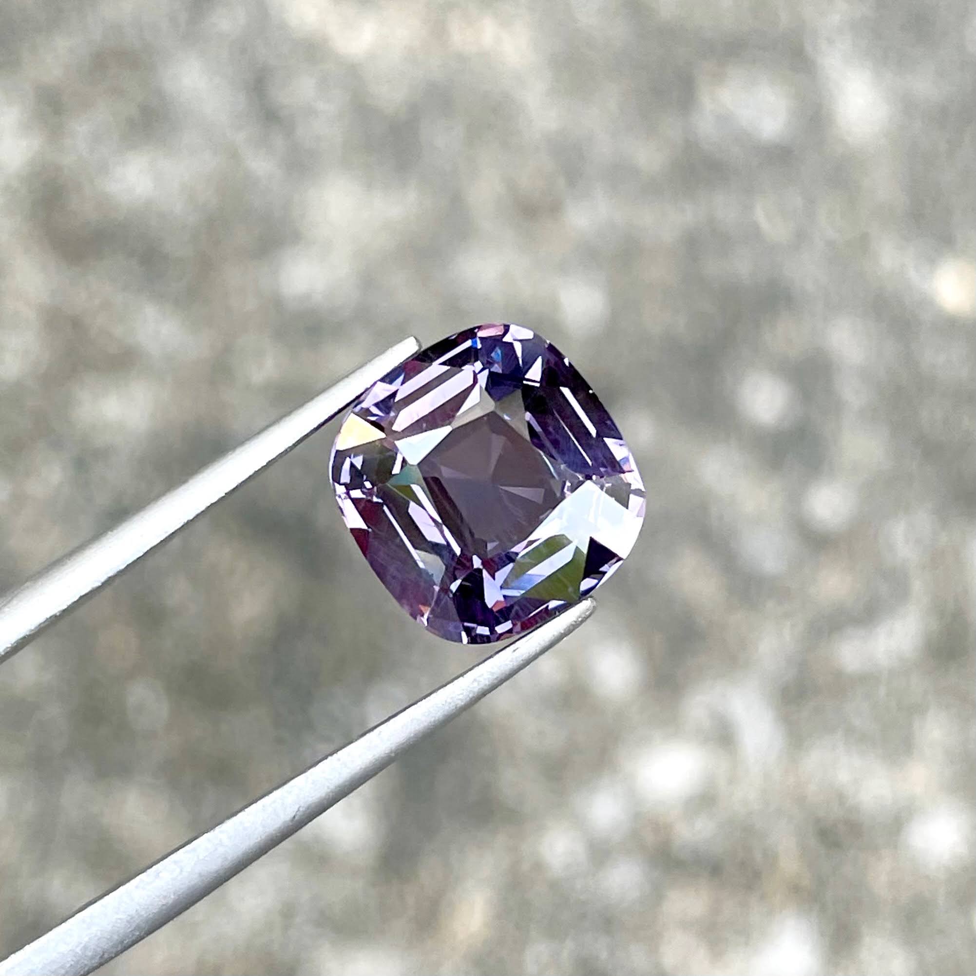 4.75 Carats Certified Purplish Spinel
