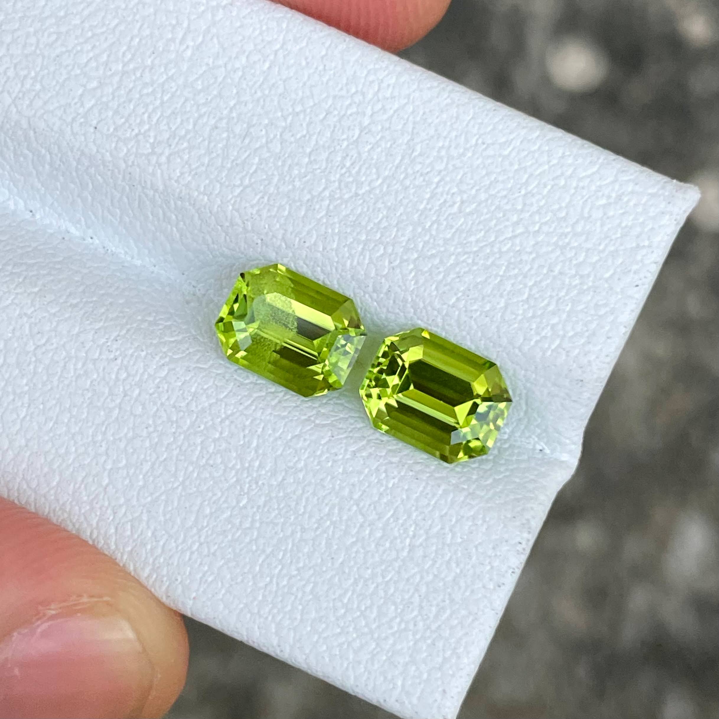 3.31 Carats Green Peridot Emerald Pair