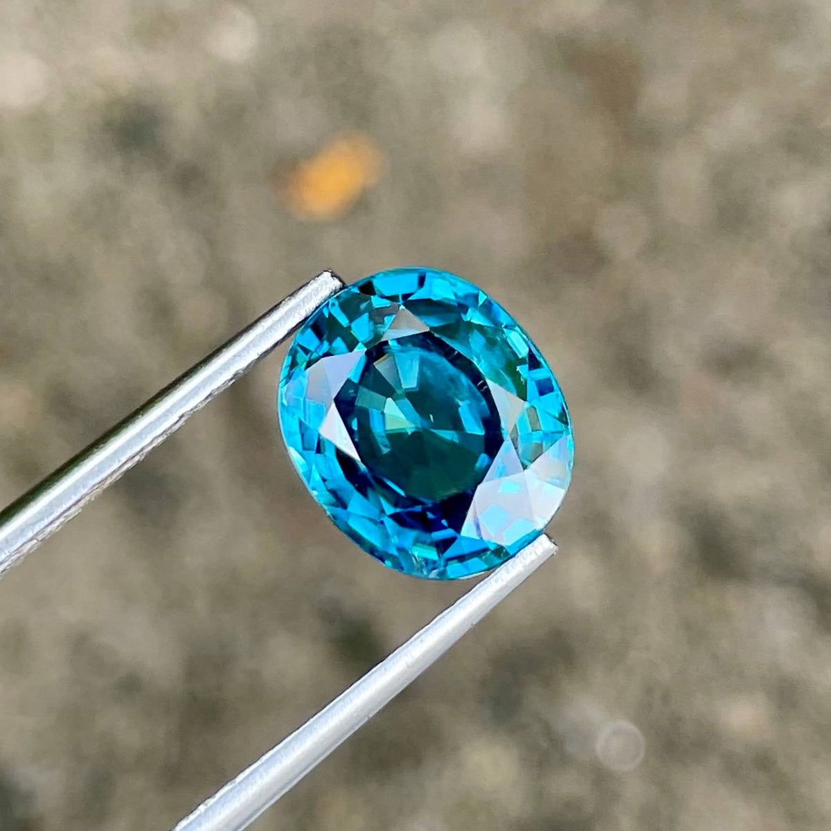 5.30 Carats Blue Cushion Zircon Stone