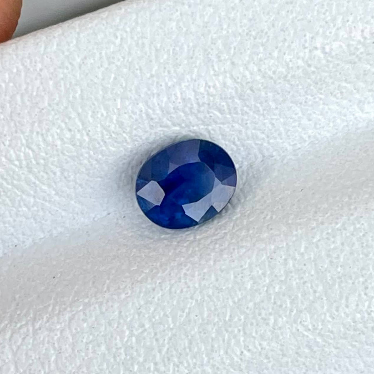 0.59 Carats Loose Sapphire Oval Stone