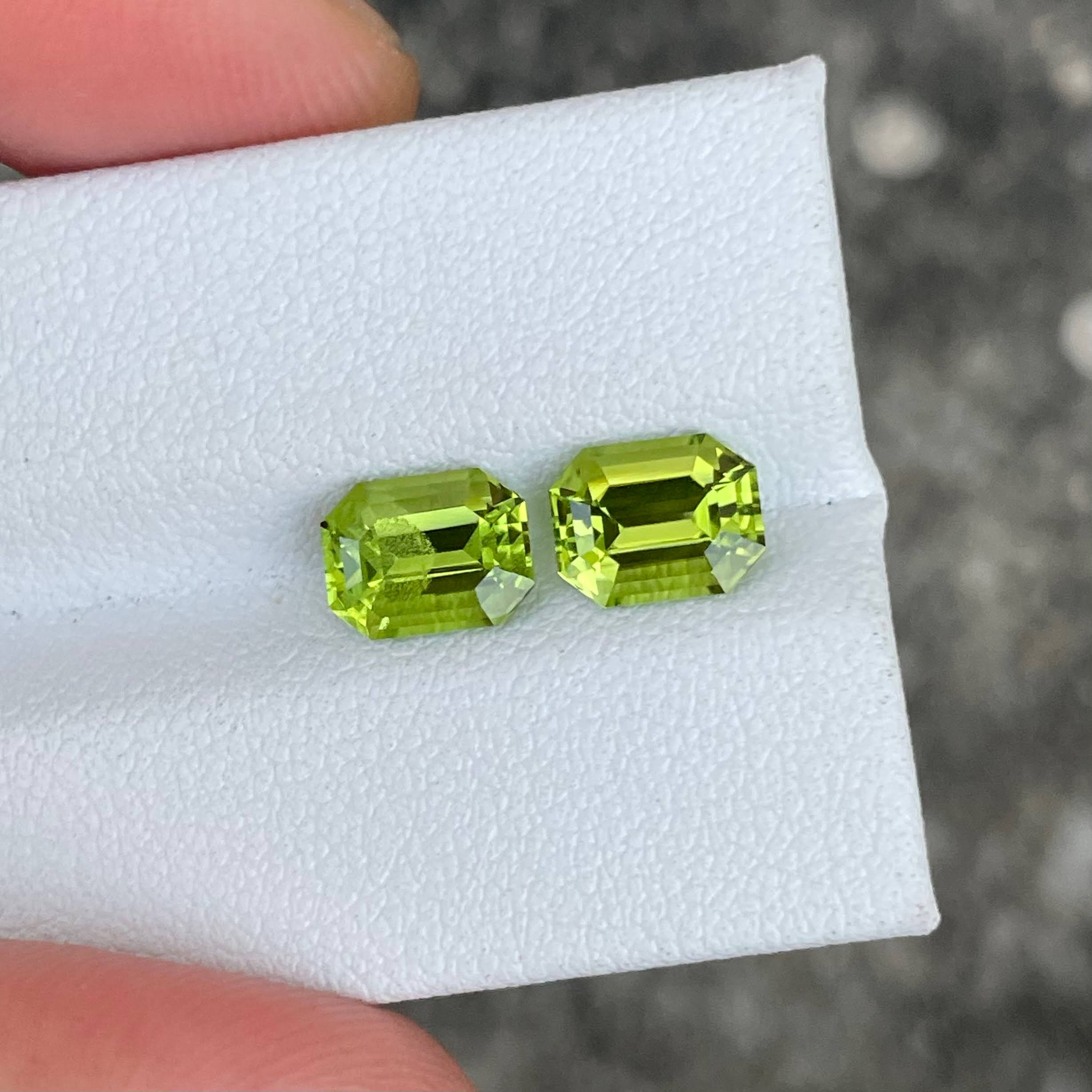 3.31 Carats Green Peridot Emerald Pair