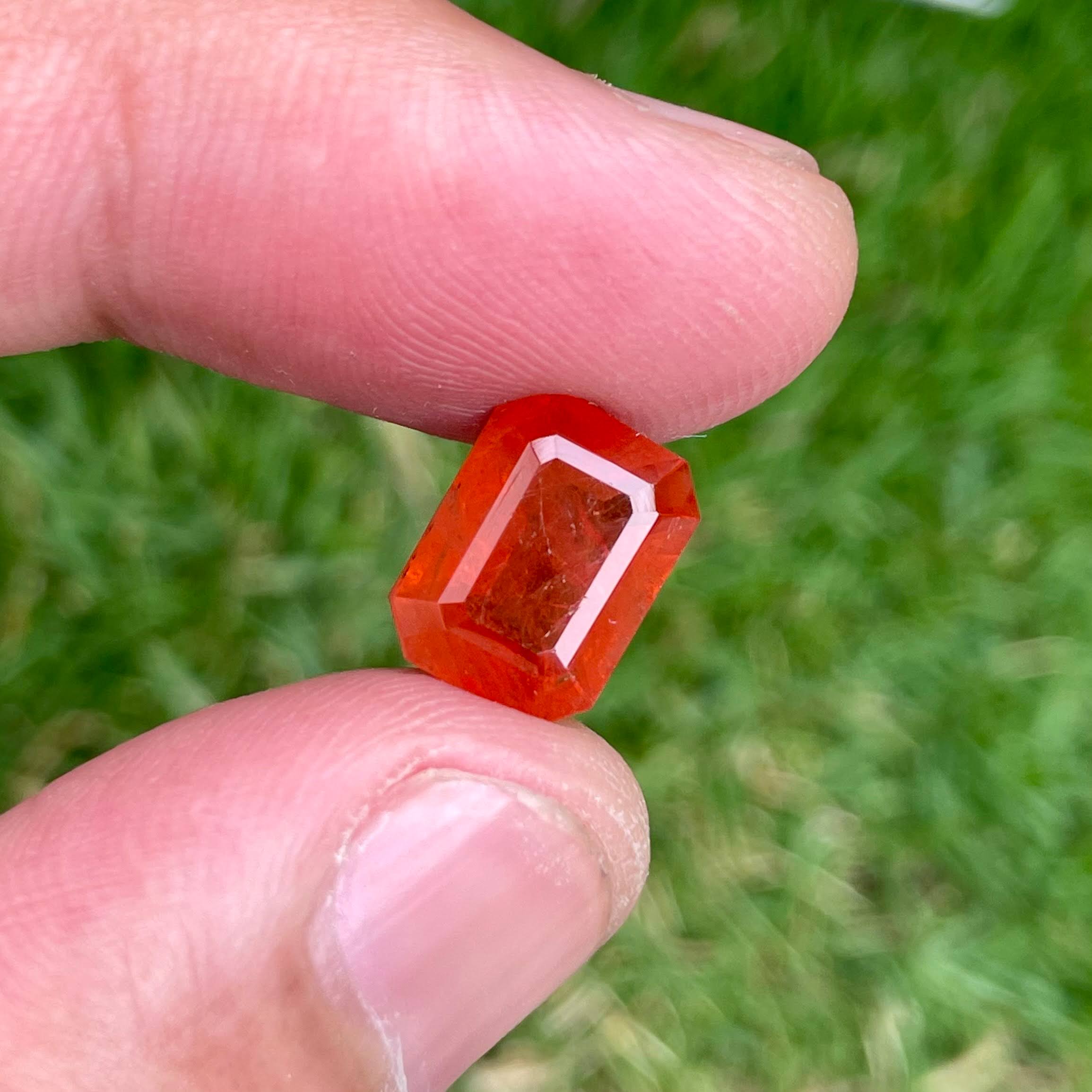 4.40 carats Rare Triplite Cut Stone