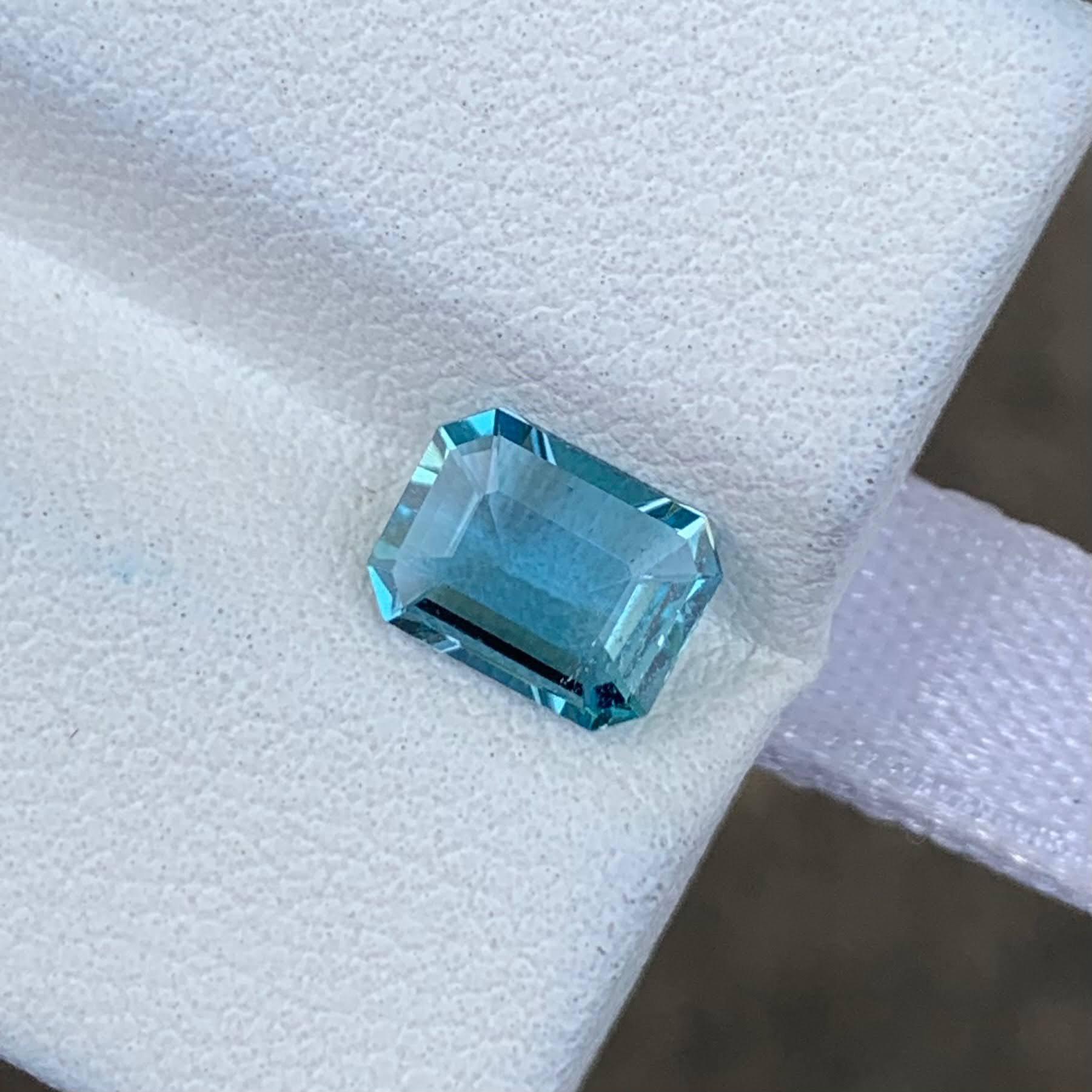 0.92 Ct Intense Blue Aquamarine Emerald Cut
