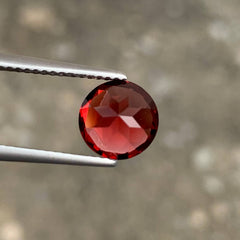 2.60ct Red Garnet Round Brilliant Cut 