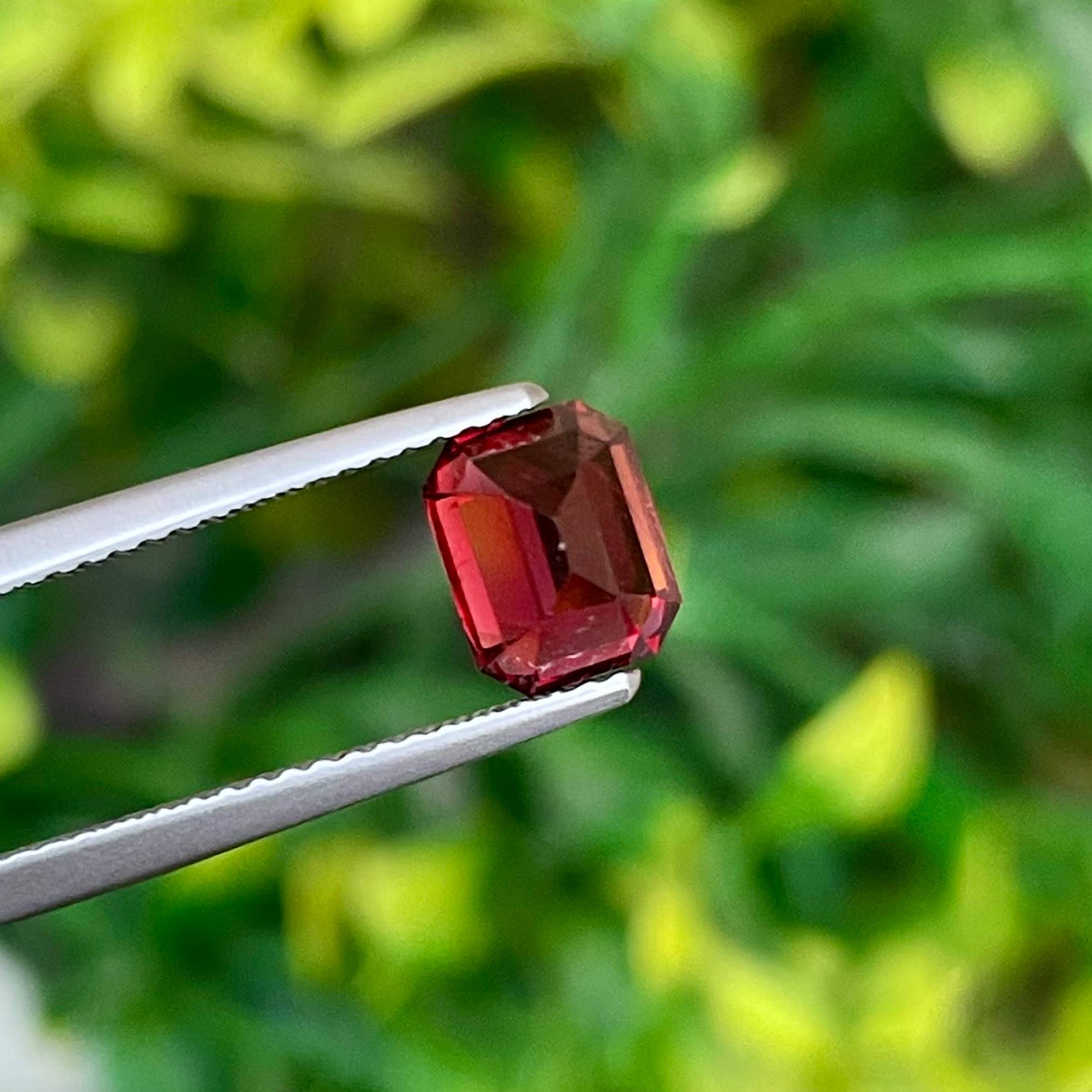 2.20 Carats Bright Red Garnet Stone