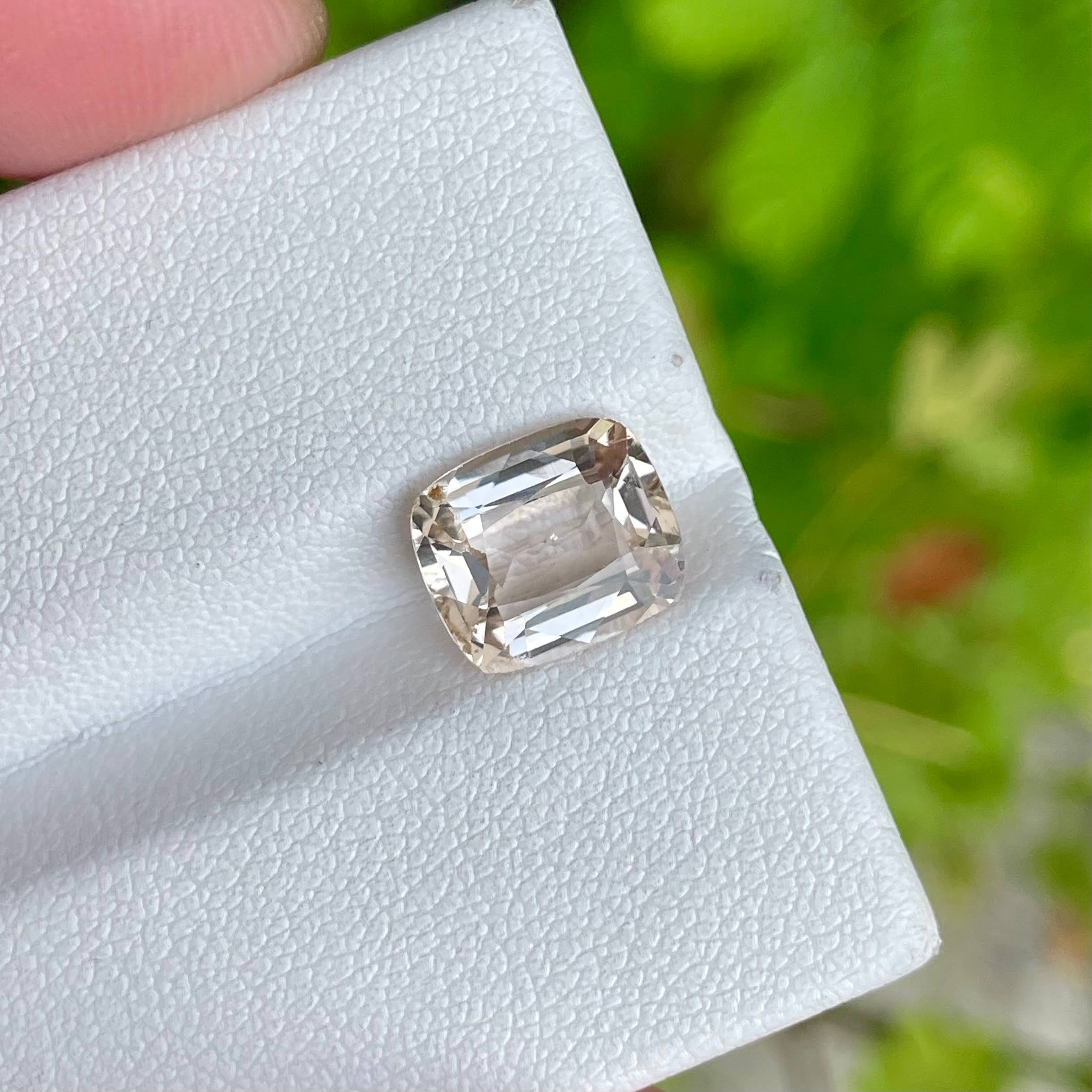 3.75 Carats Topaz Stone Cushion Cut