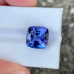 8.86 Carats Blue Tanzanite Stone