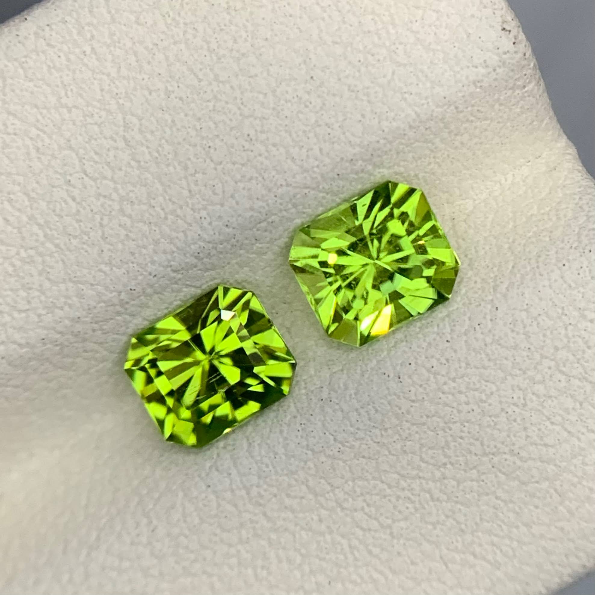 pakistani-peridot-pair-2-51ct-eye-clean-octagon-radiant-cut