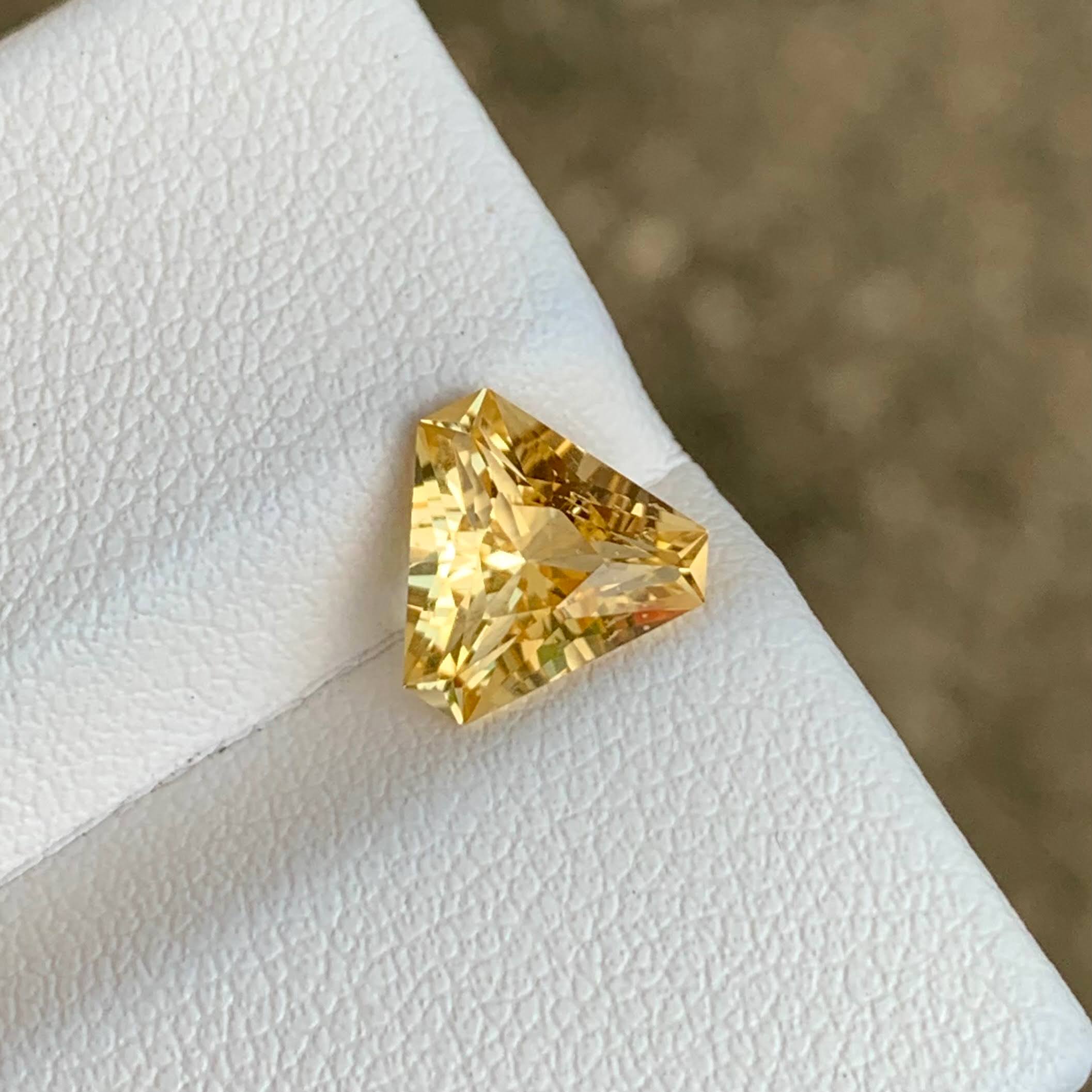 1.72Ct Trilliant Citrine