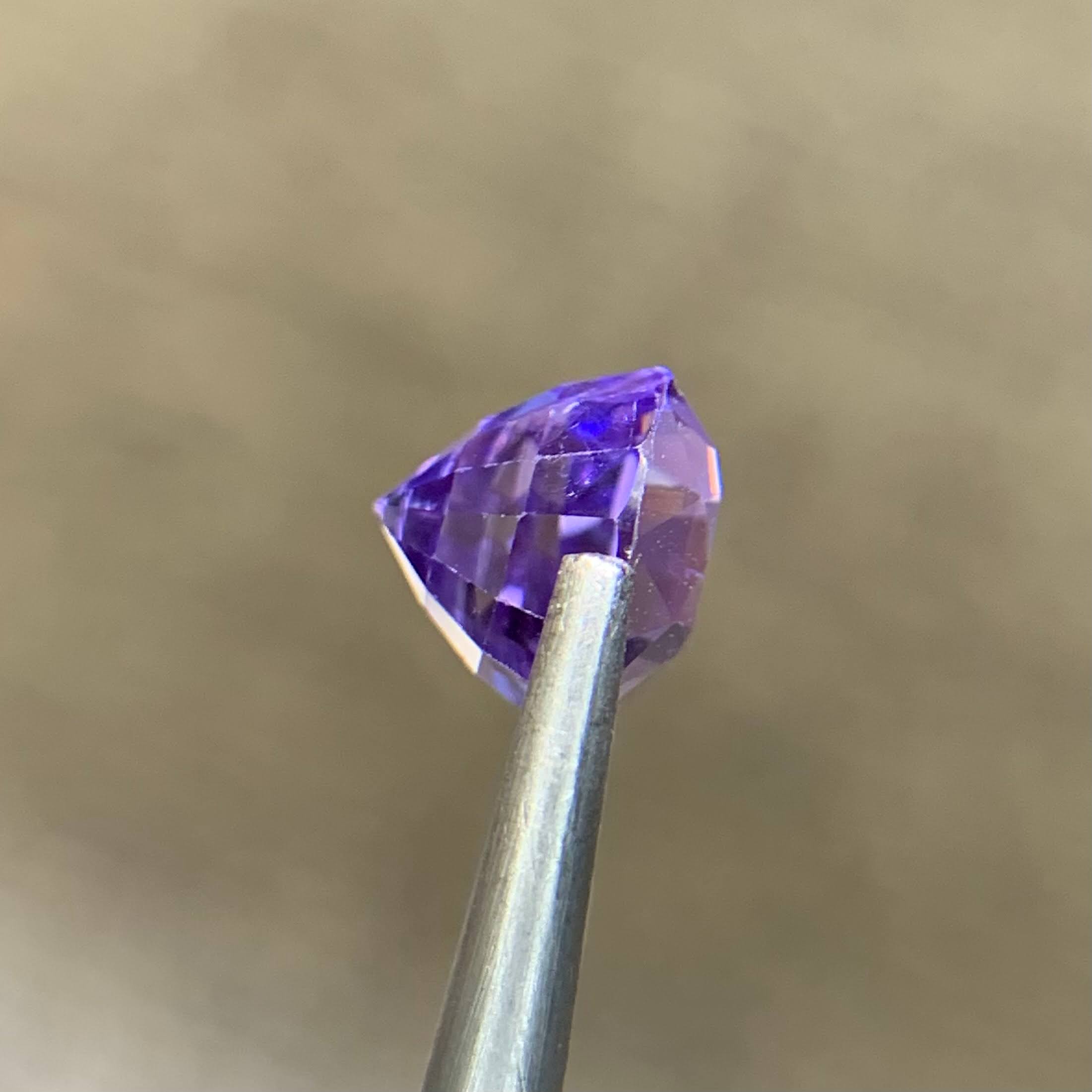 gia-violet-sapphire-3-16ct-sri-lanka