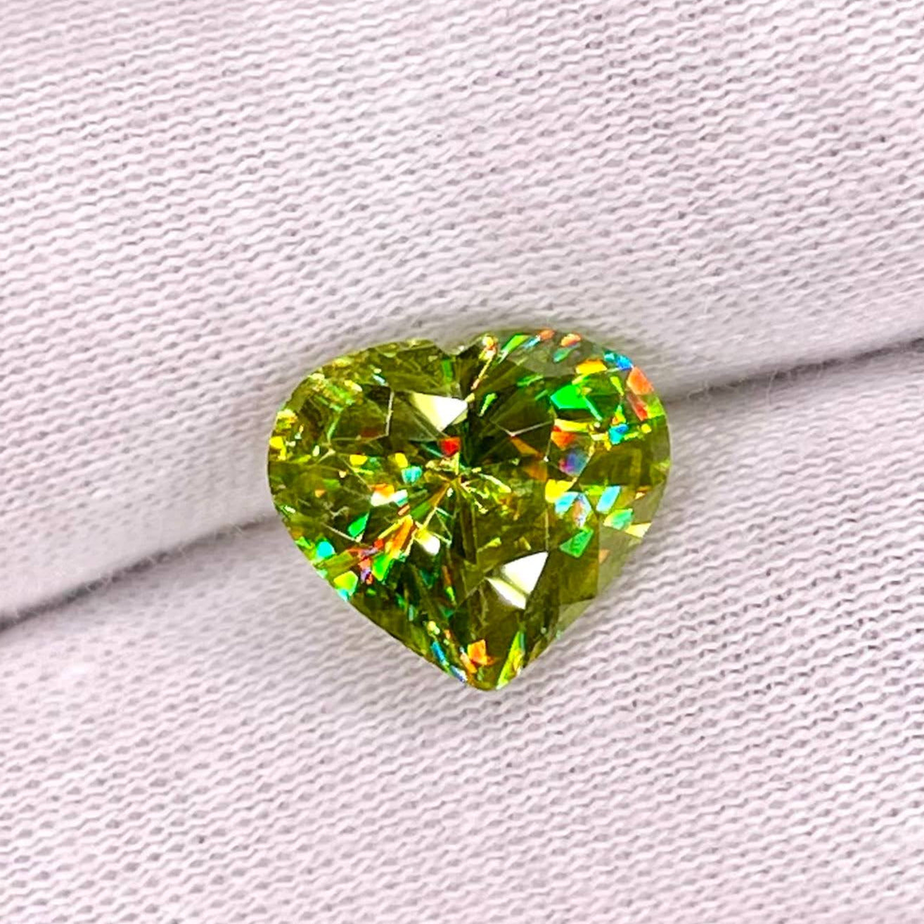 4.55 Carats Heart Cut Sphene Gemstone