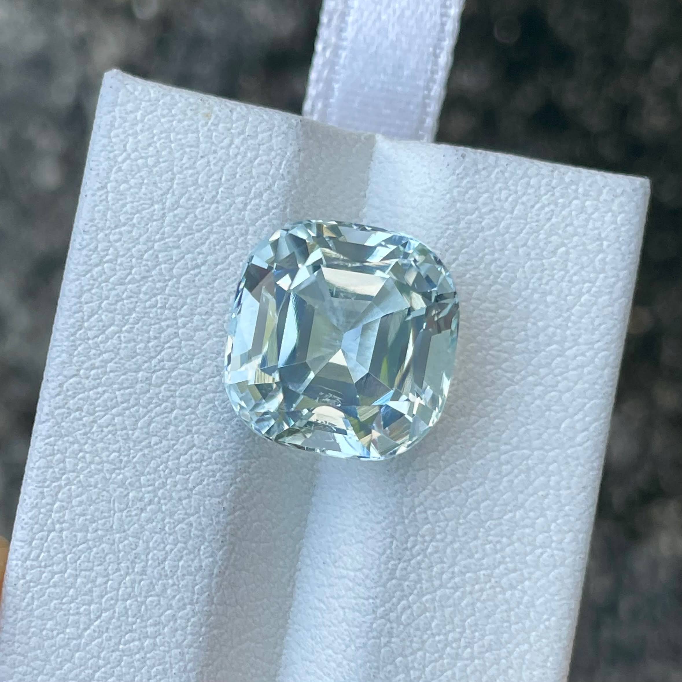 9.62ct Light Blue Aquamarine Fancy Cut