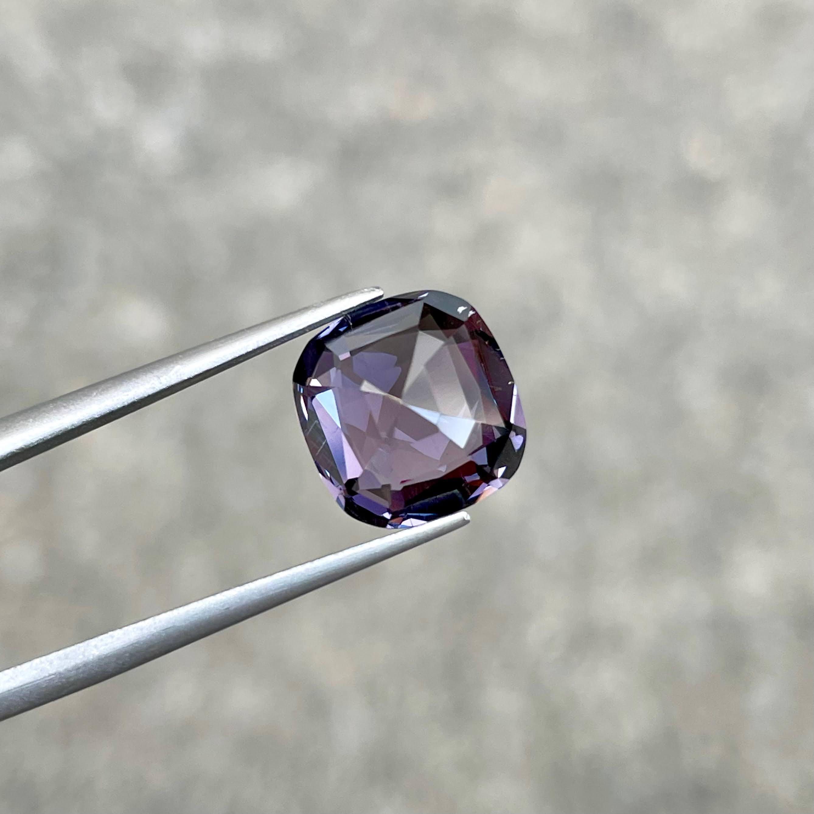 4.75 Carats Certified Purplish Spinel