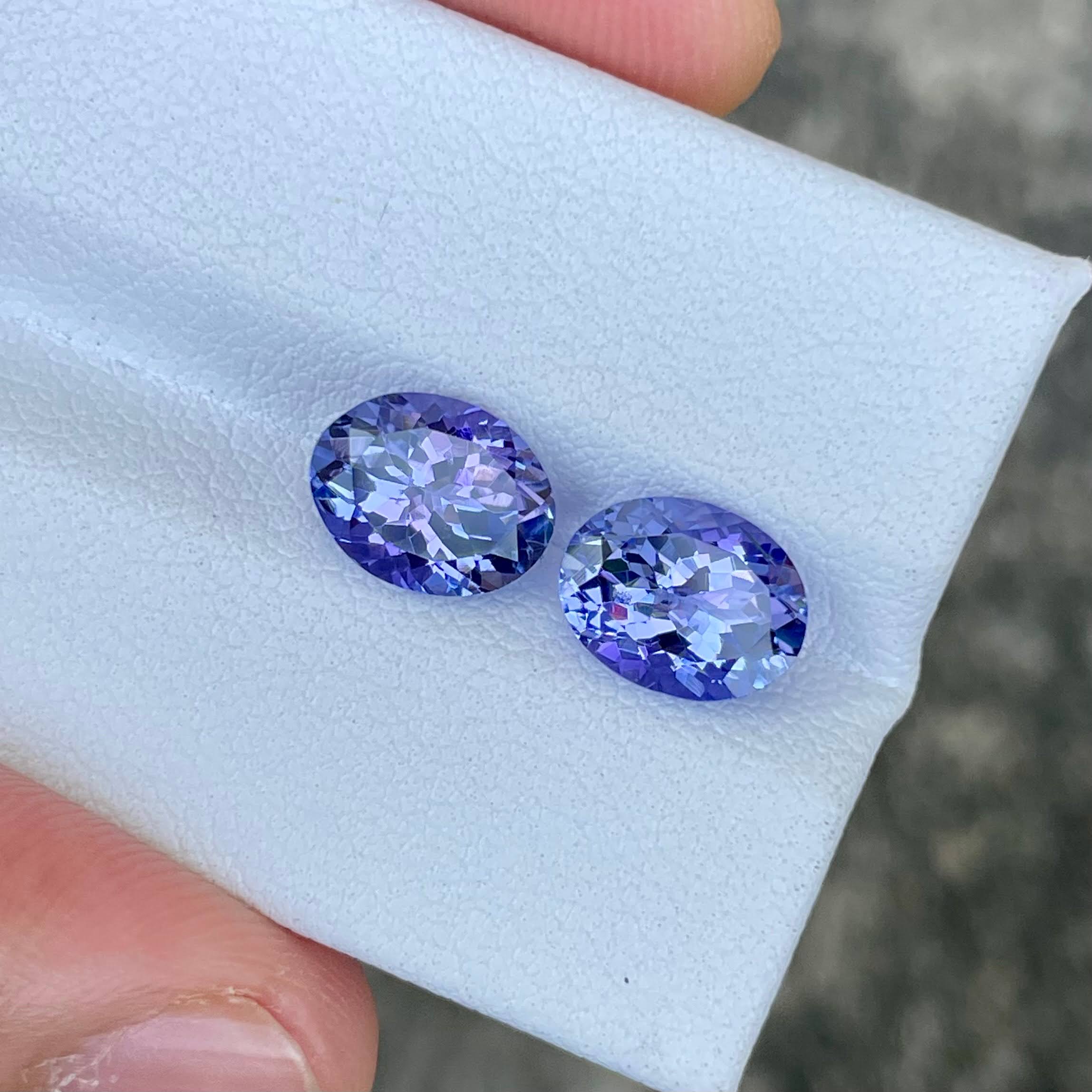 4.24 Carats Tanzanite Oval Stone Pair