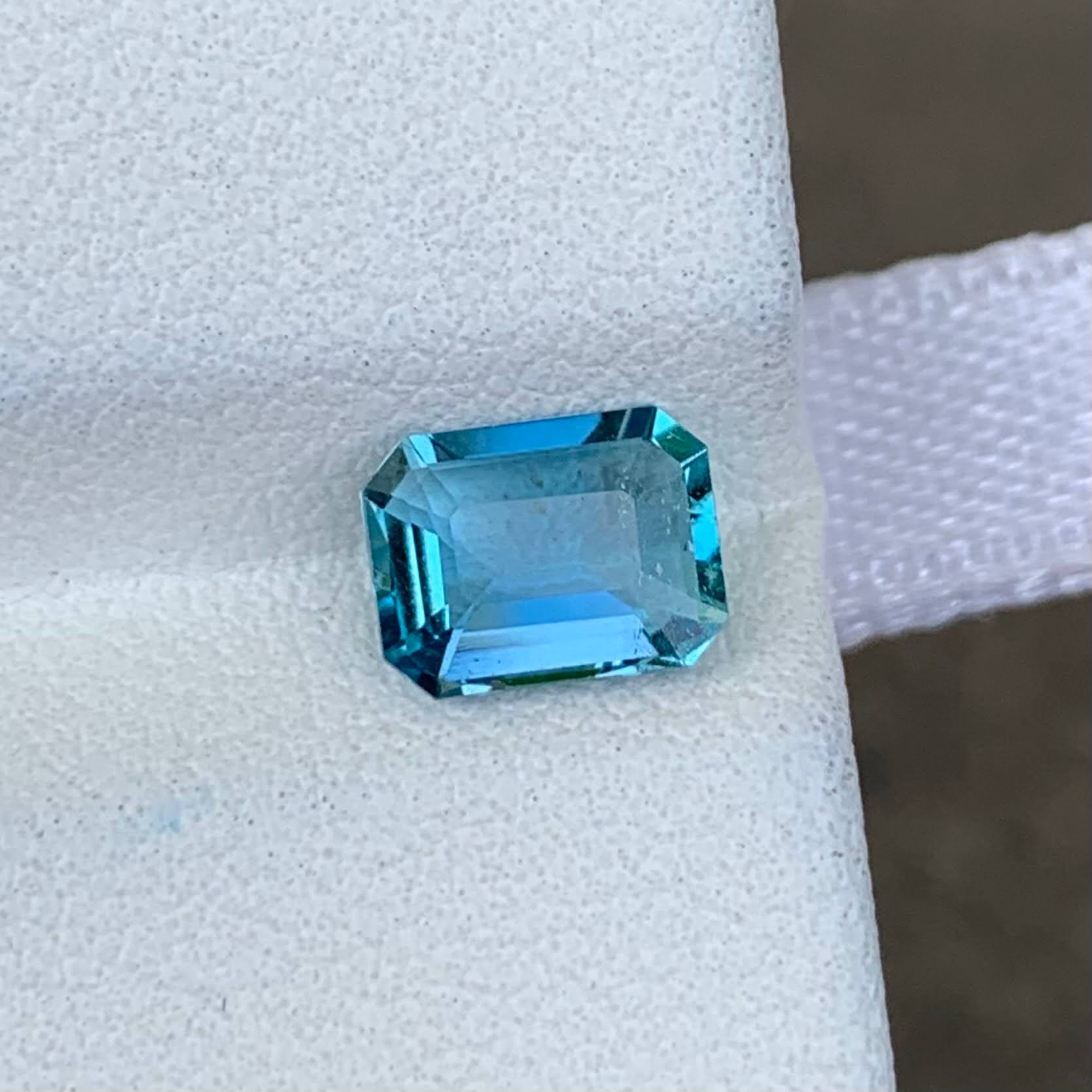 0.92 Ct Intense Blue Aquamarine Emerald Cut