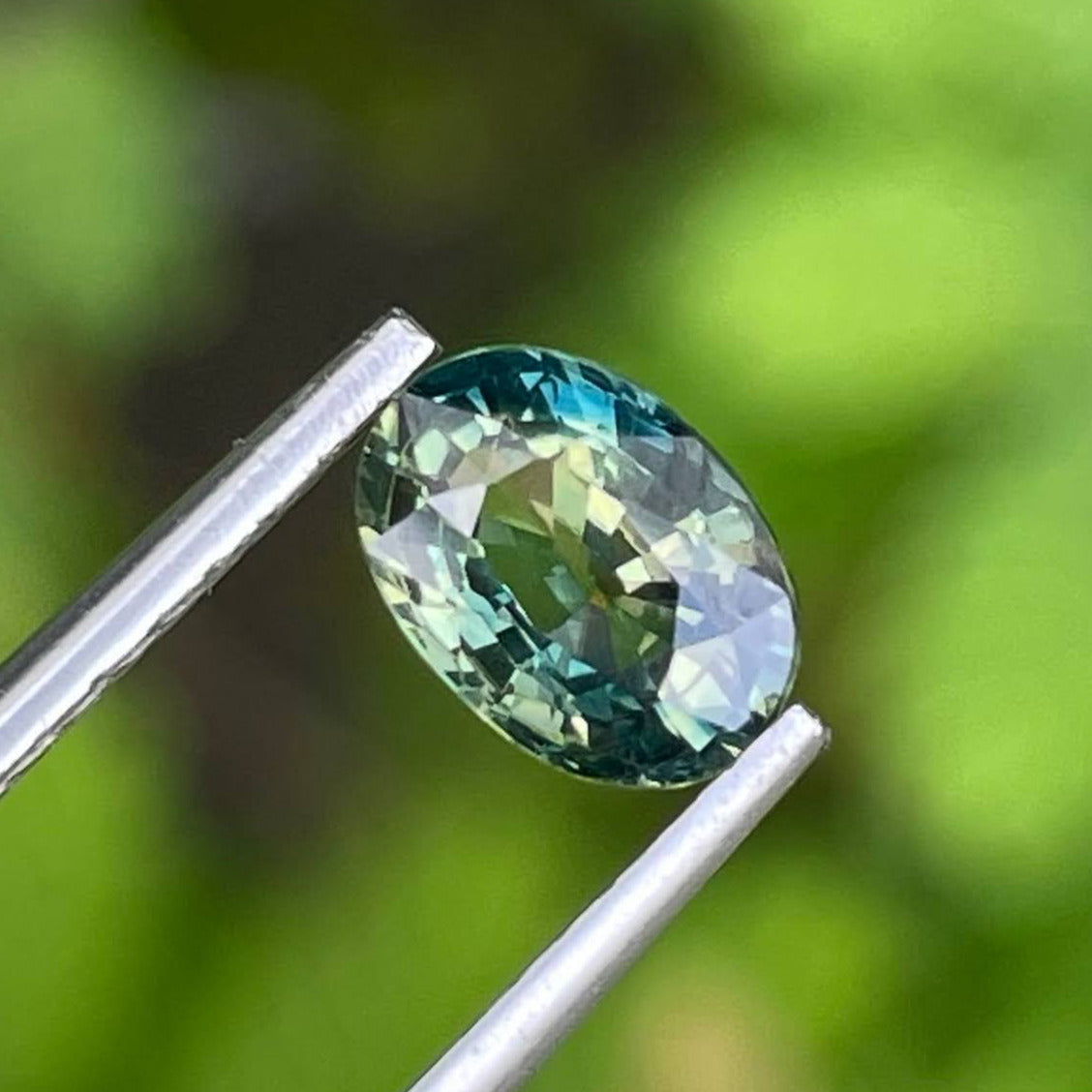 1.27 Carats Teal Sapphire Gemstone