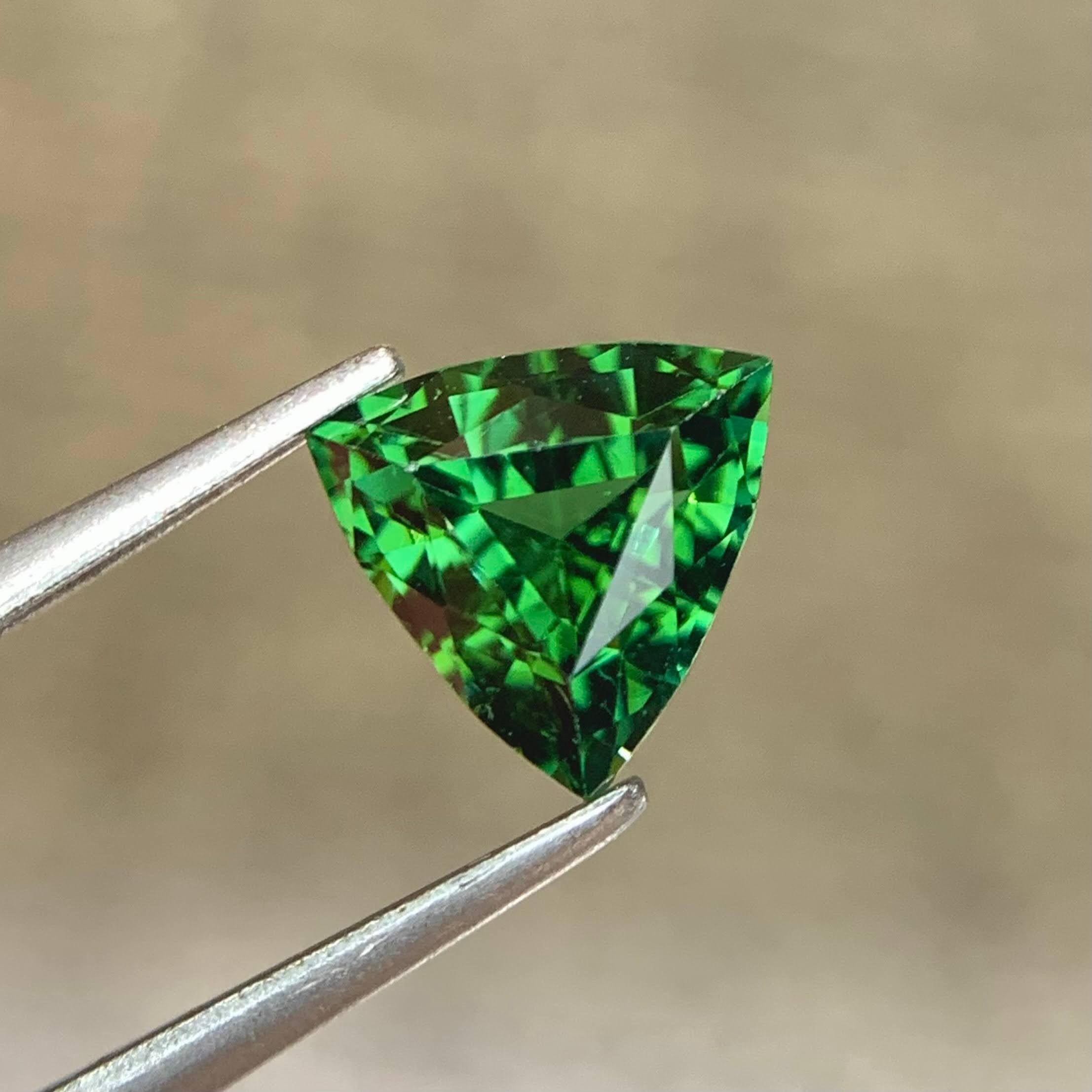 deep-mint-green-tourmaline-1-53ct-afghanistan