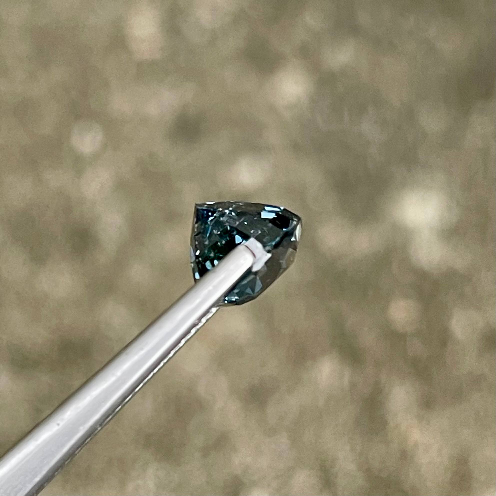 3.06 Carats Loose Gray Spinel Stone