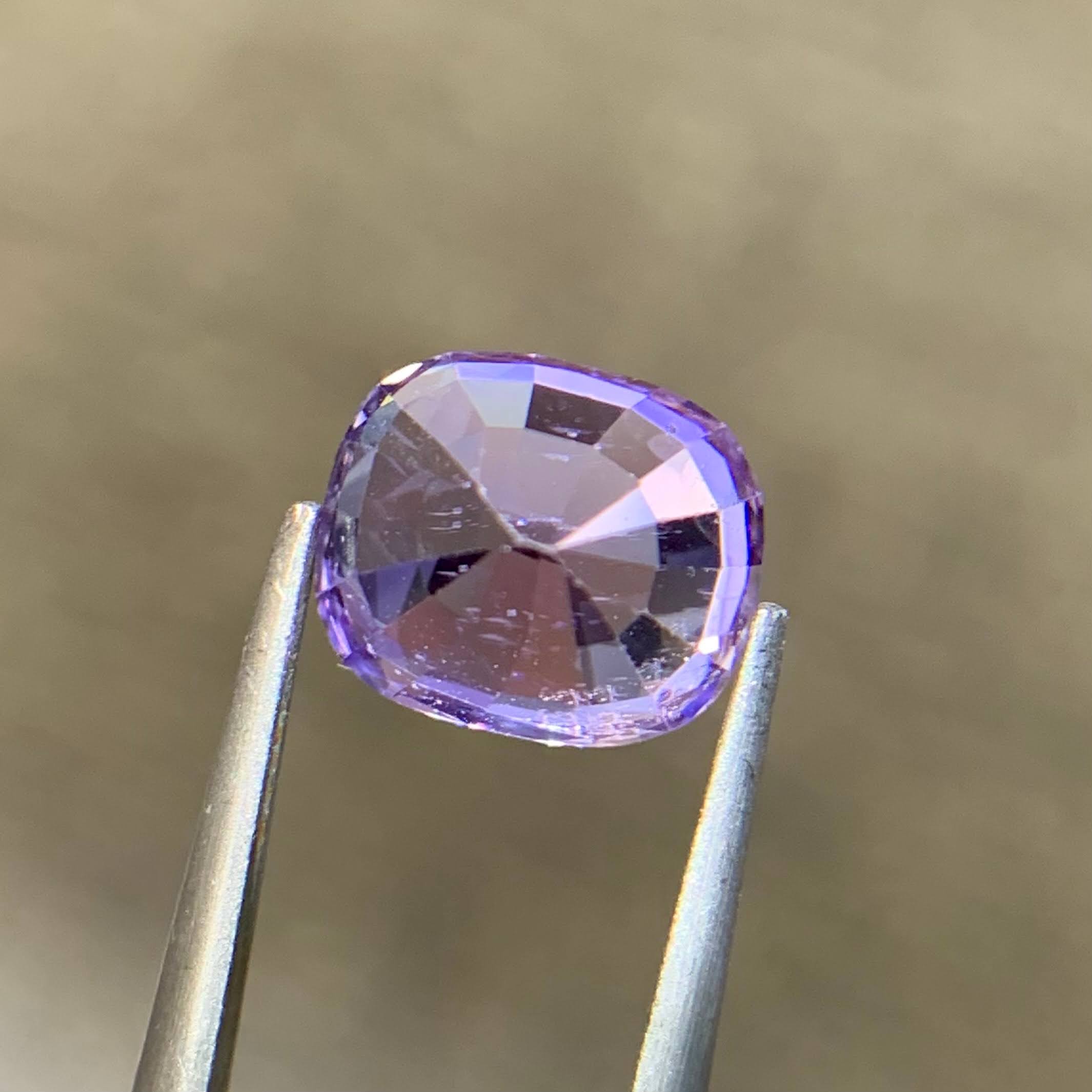 gia-violet-sapphire-3-16ct-sri-lanka