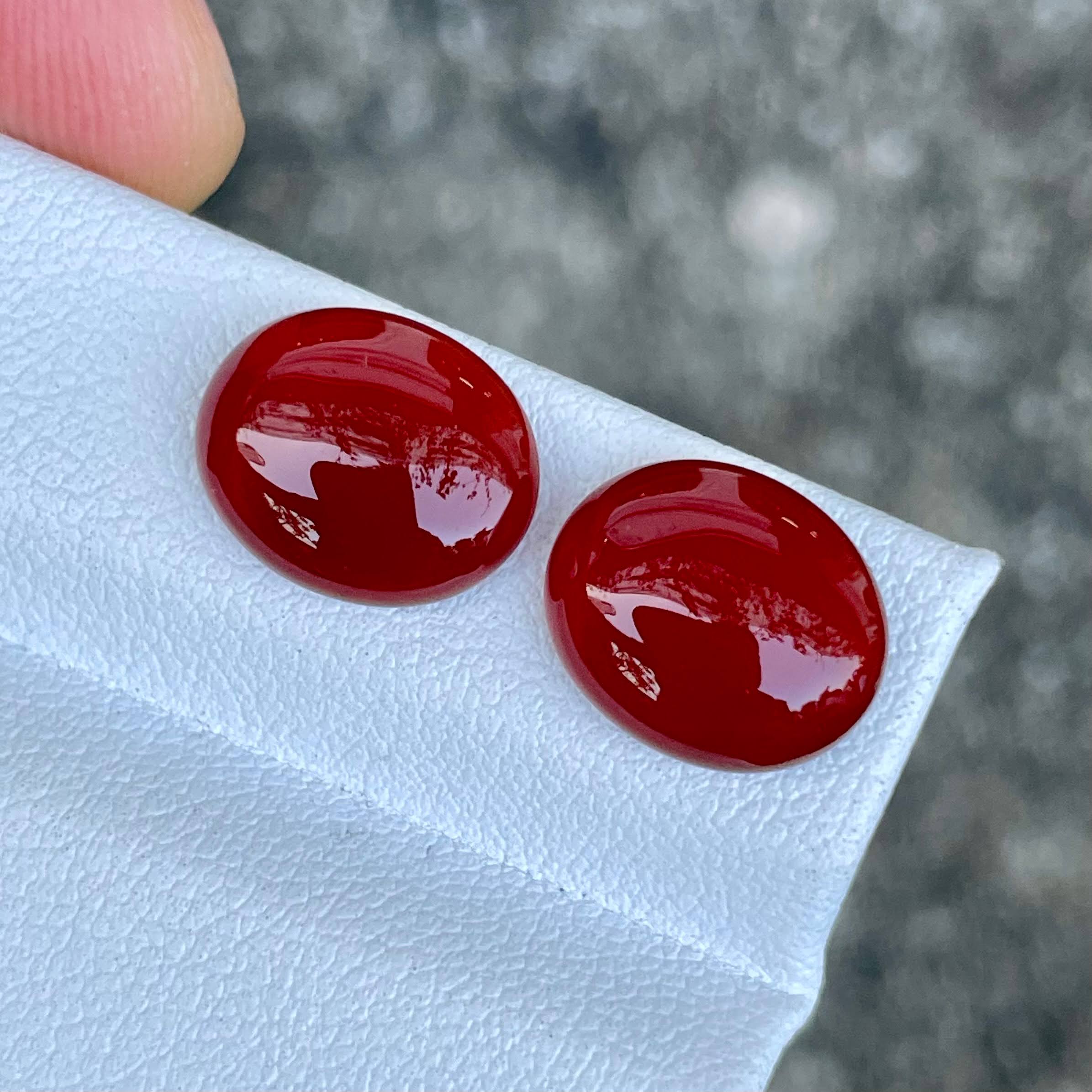 7.12 Carats Red Carnelian Stone Pair