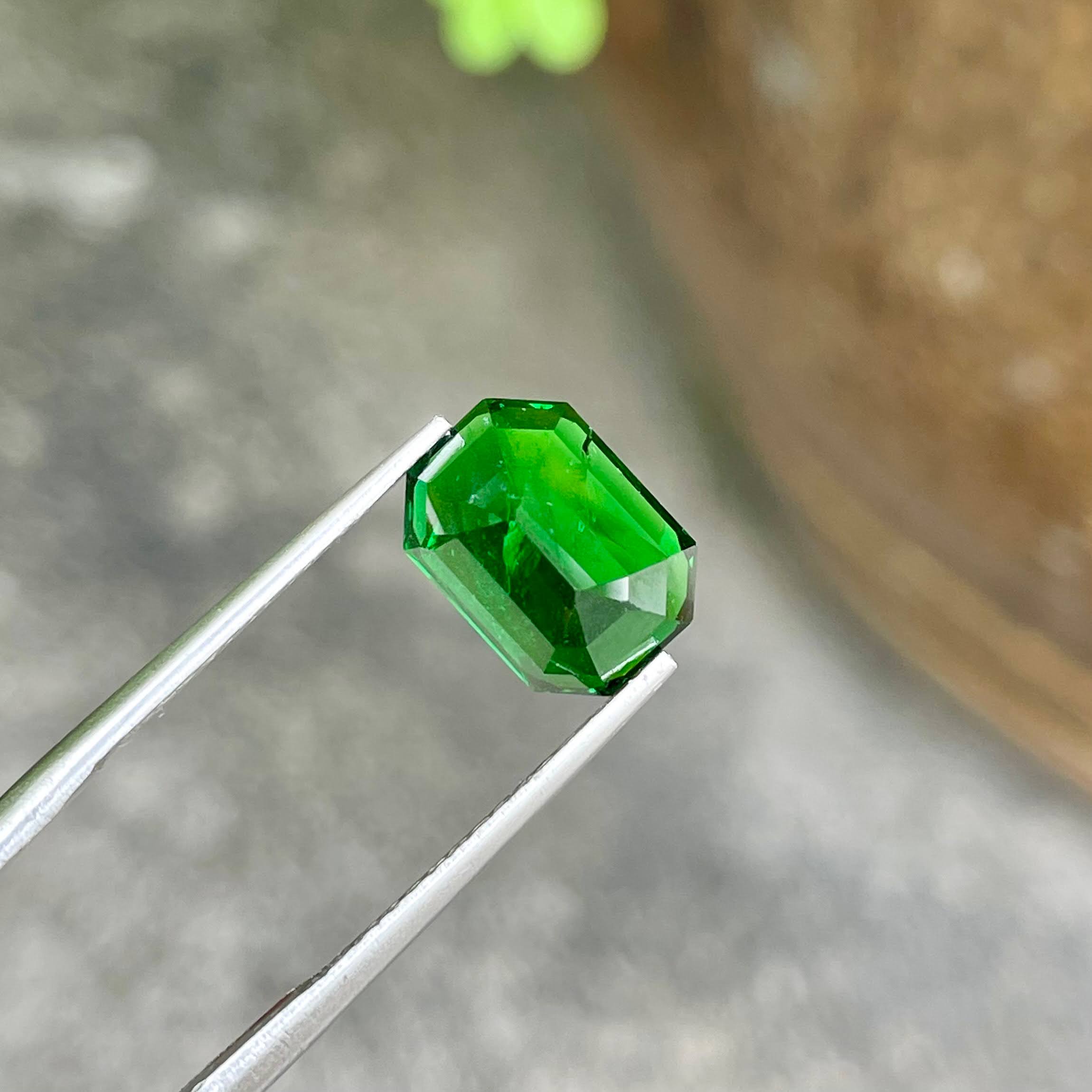 5.21 Carats Green Tsavorite Garnet