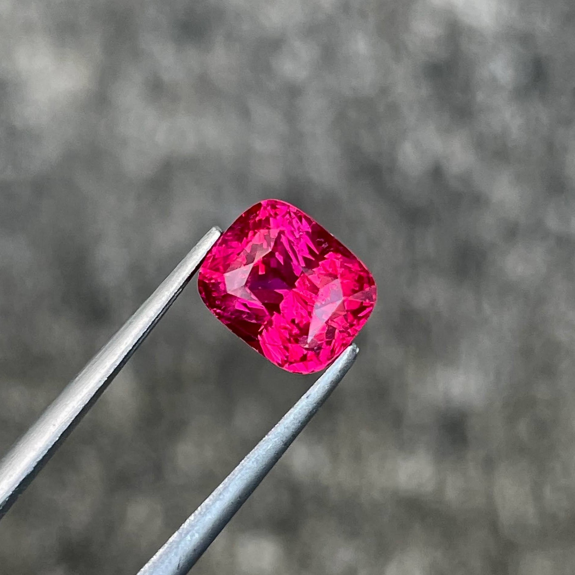 2.06 Carats Quality Mahenge Spinel