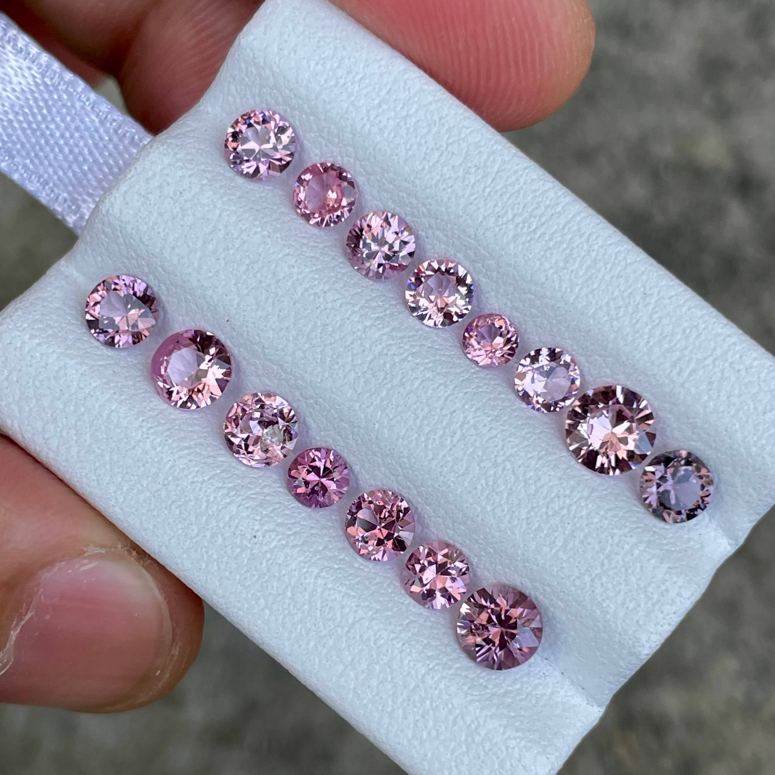 5.11 carats 15 Piece Pink Spinel Lot