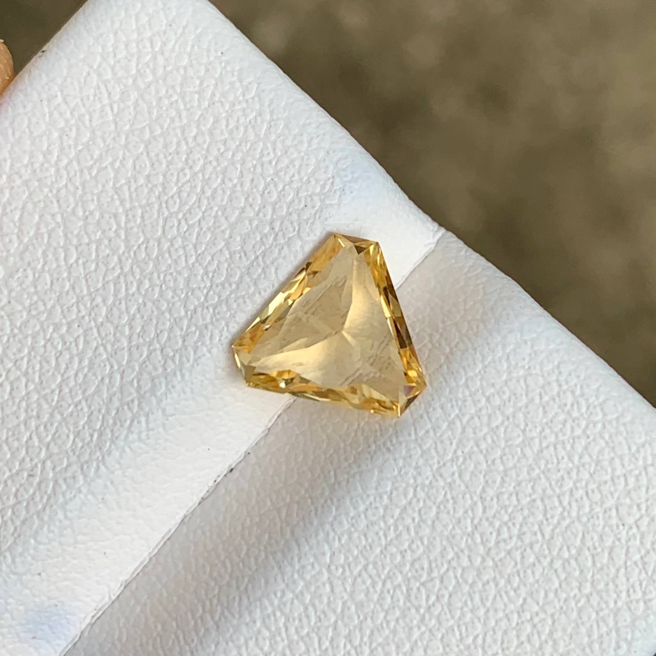 1.72Ct Trilliant Citrine