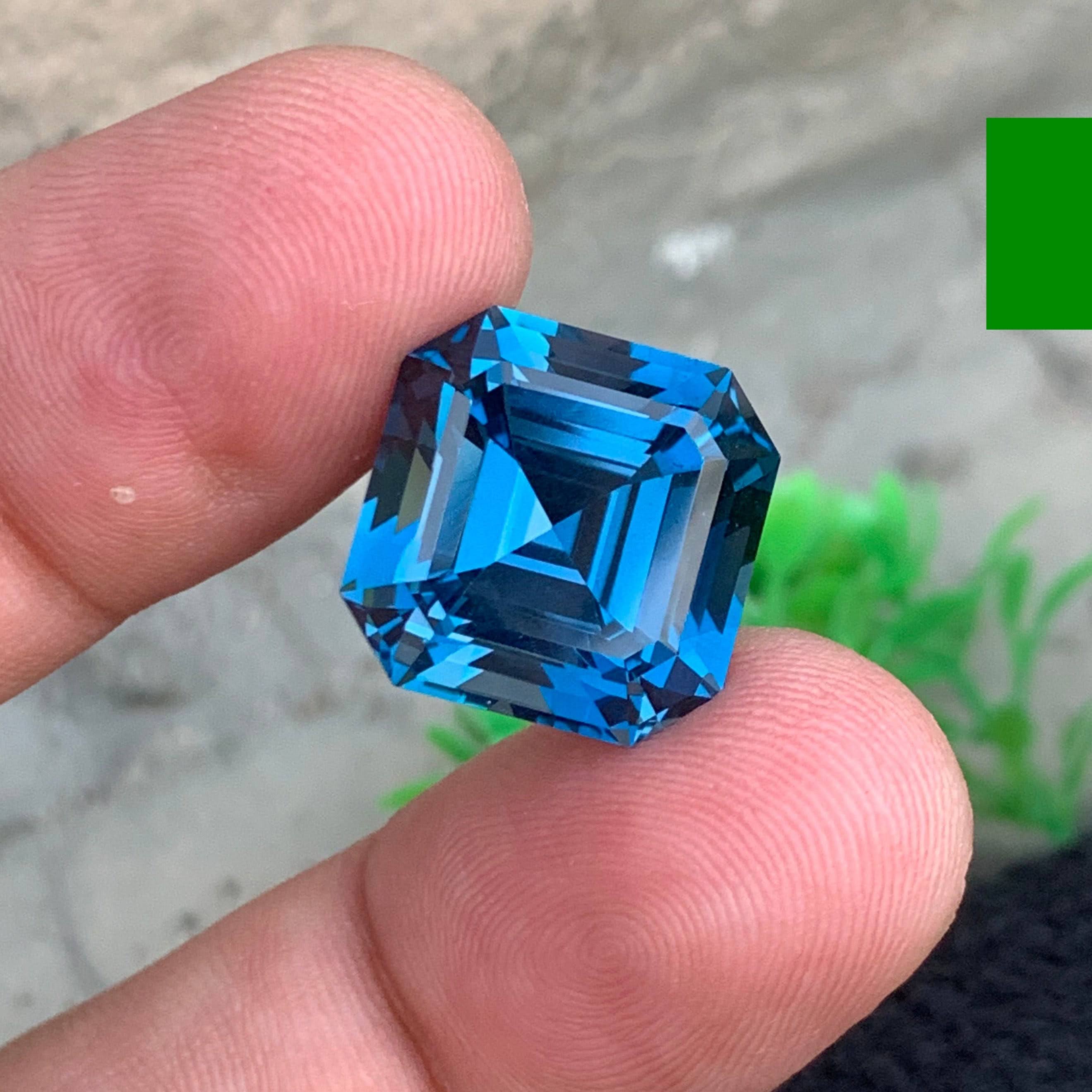 23.80 Carats London Blue Topaz Stone