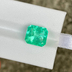6.33 Carat Vivid Green Emerald