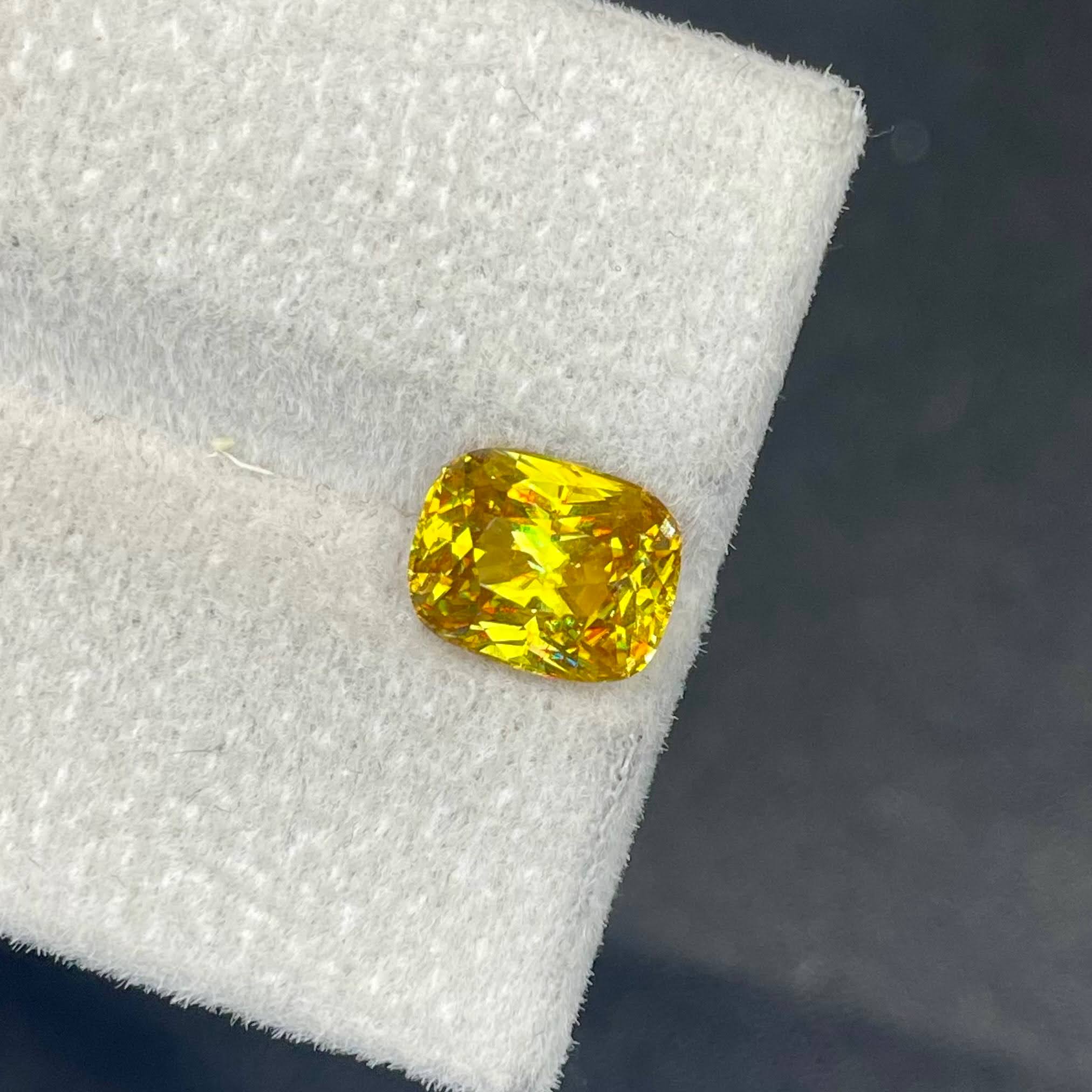 1.92 Carats Certified Sphene Gemstone