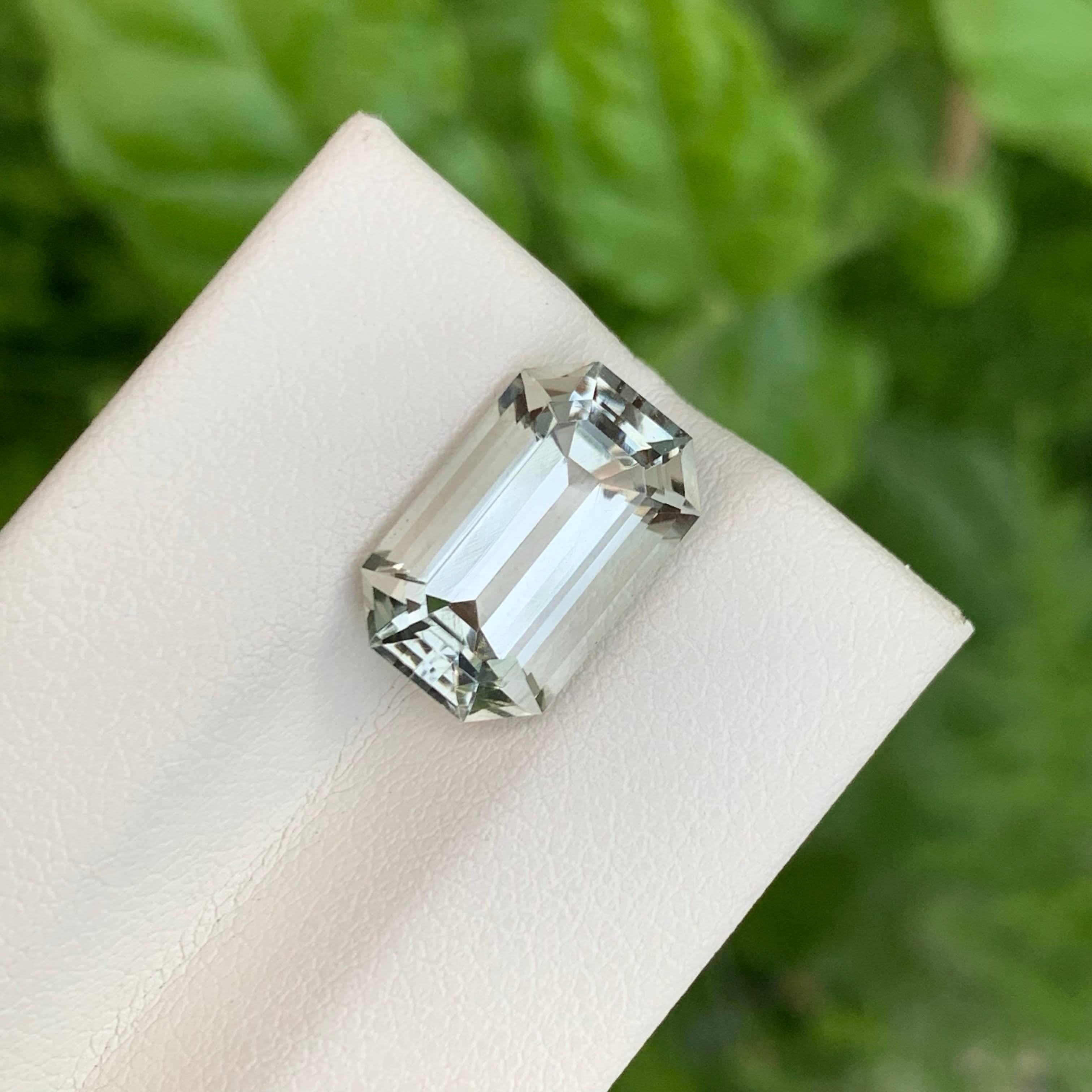 4.85 carats Greenish Amethyst Stone