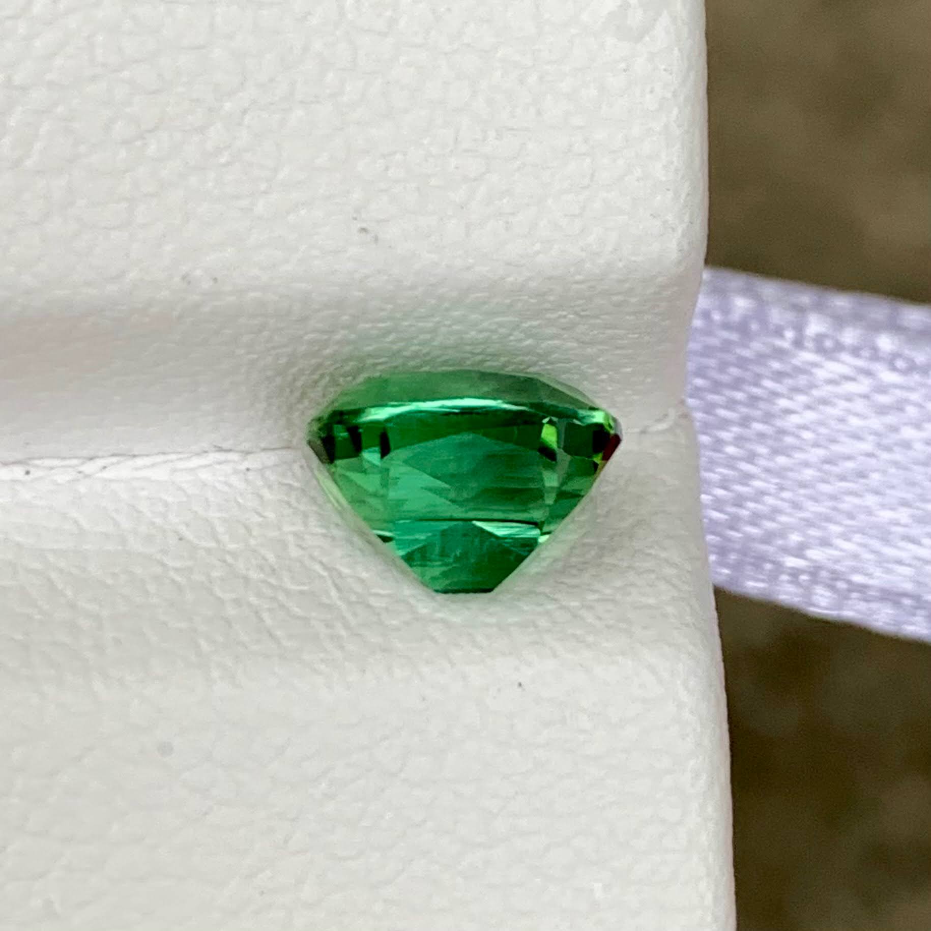 mint-green-afghan-tourmaline-1-81ct-vvs-cushion-brilliant-cut