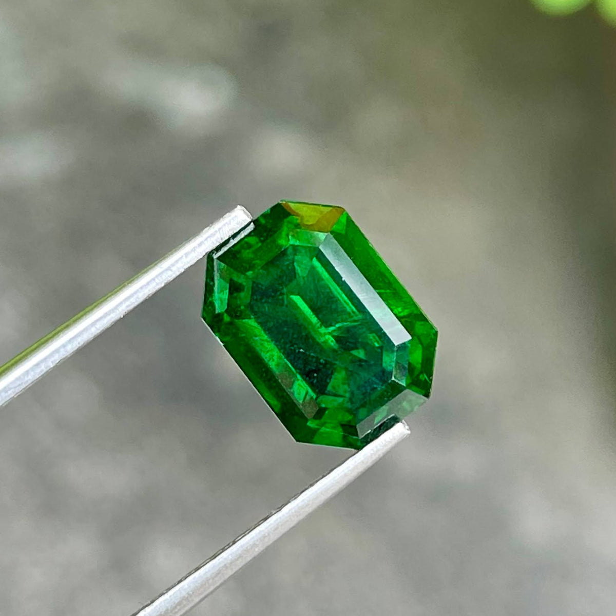 5.21 Carats Green Tsavorite Garnet