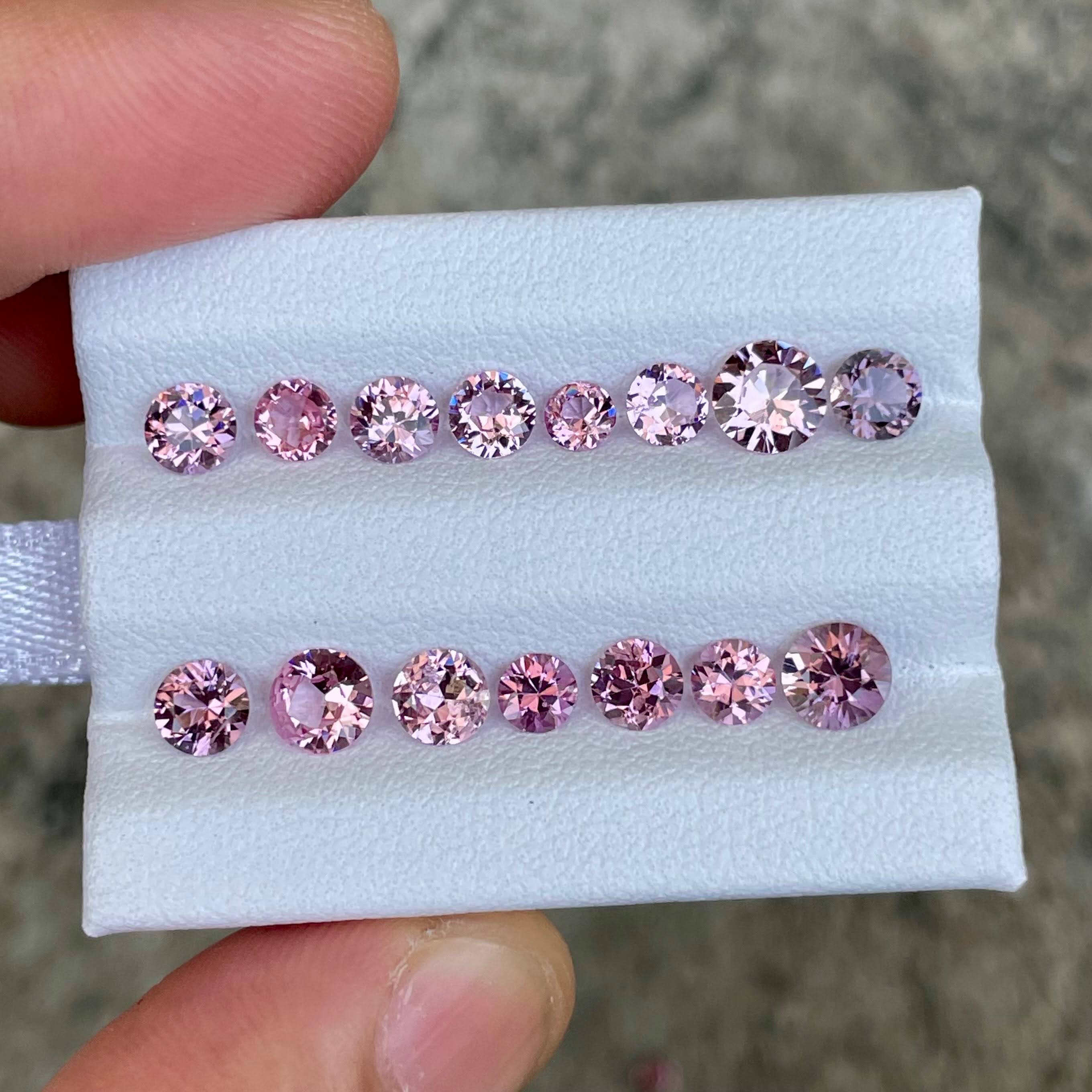 5.11 carats 15 Piece Pink Spinel Lot