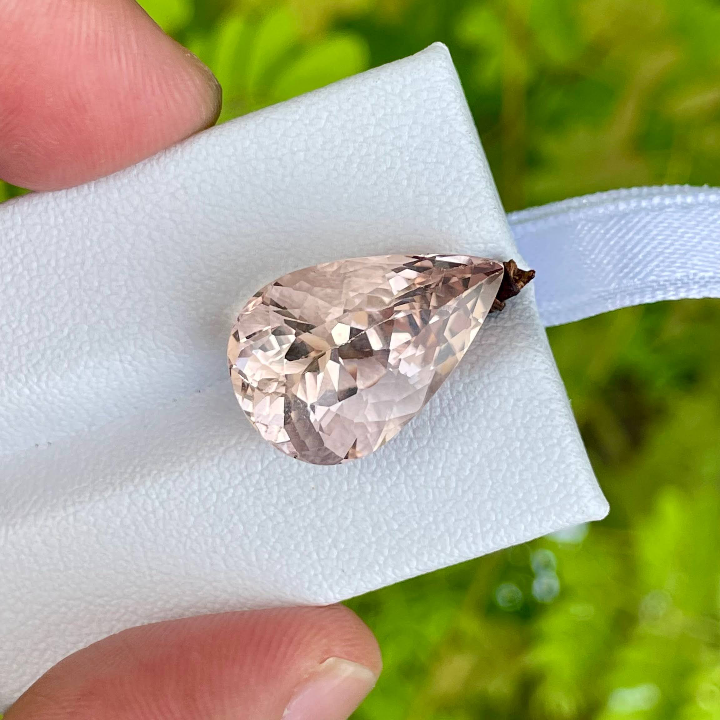 12.05 Carats Pear Morganite Stone