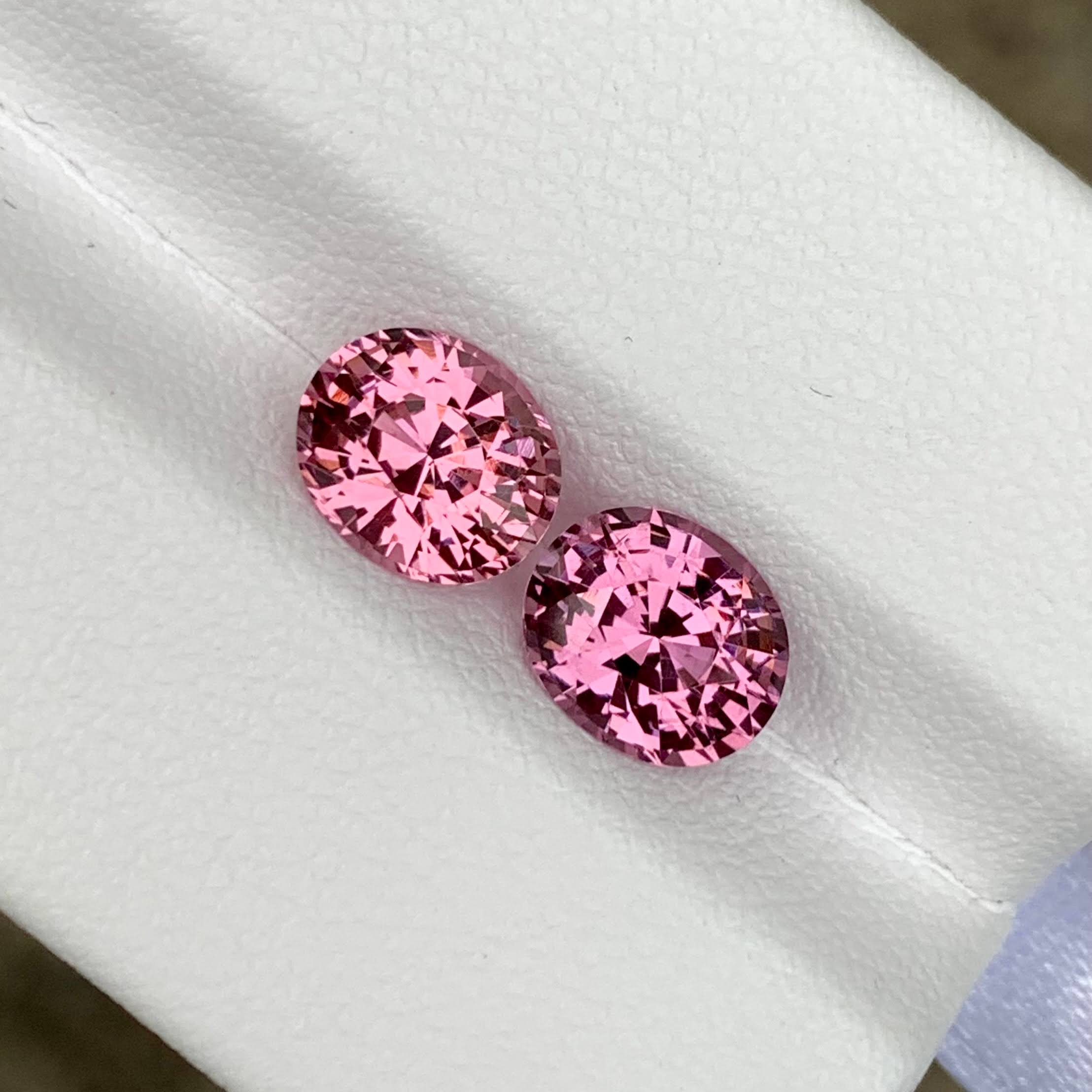 malaya-garnet-pair-3-51ct-vvs-oval-precision-cut