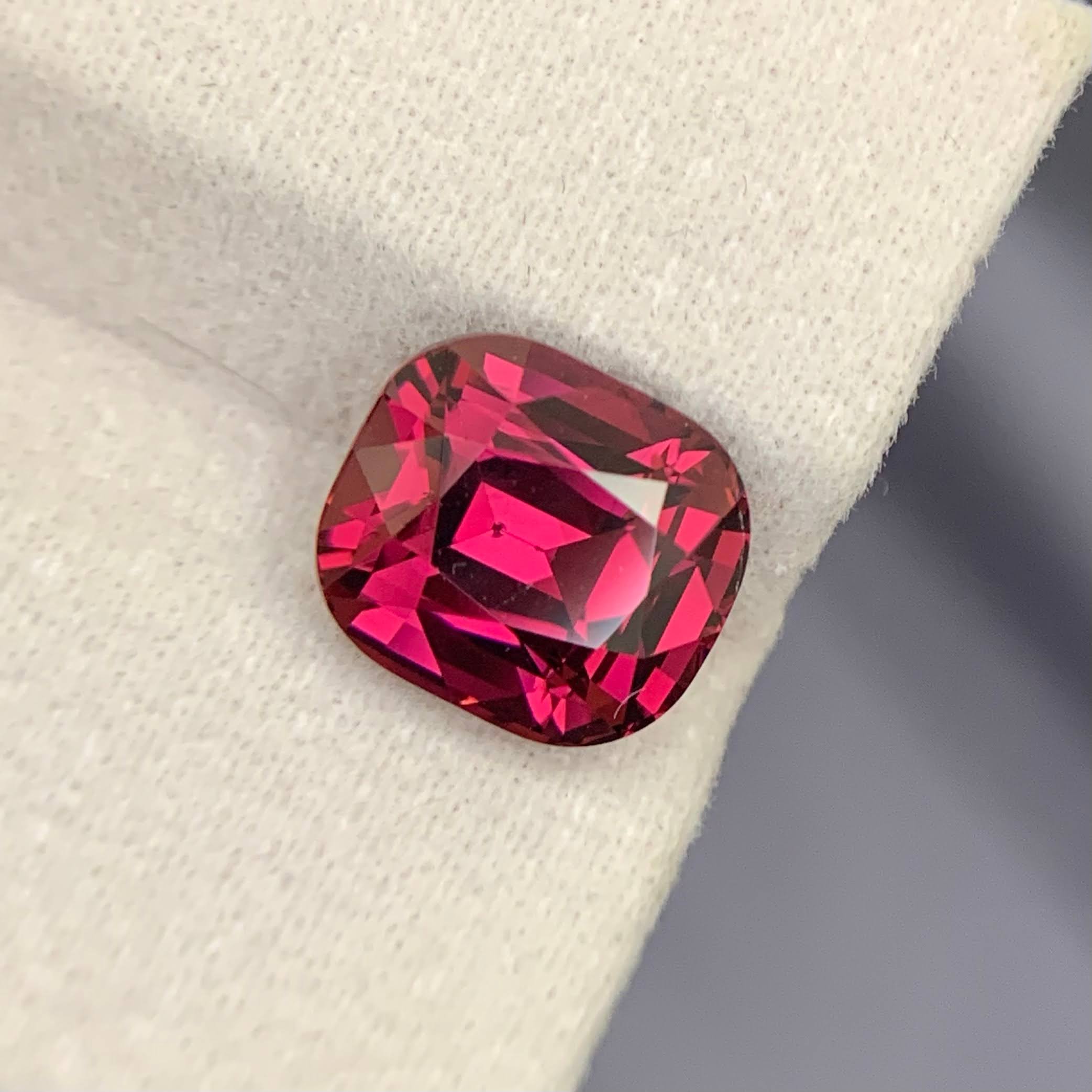 6.41Ct Umbalite Garnet