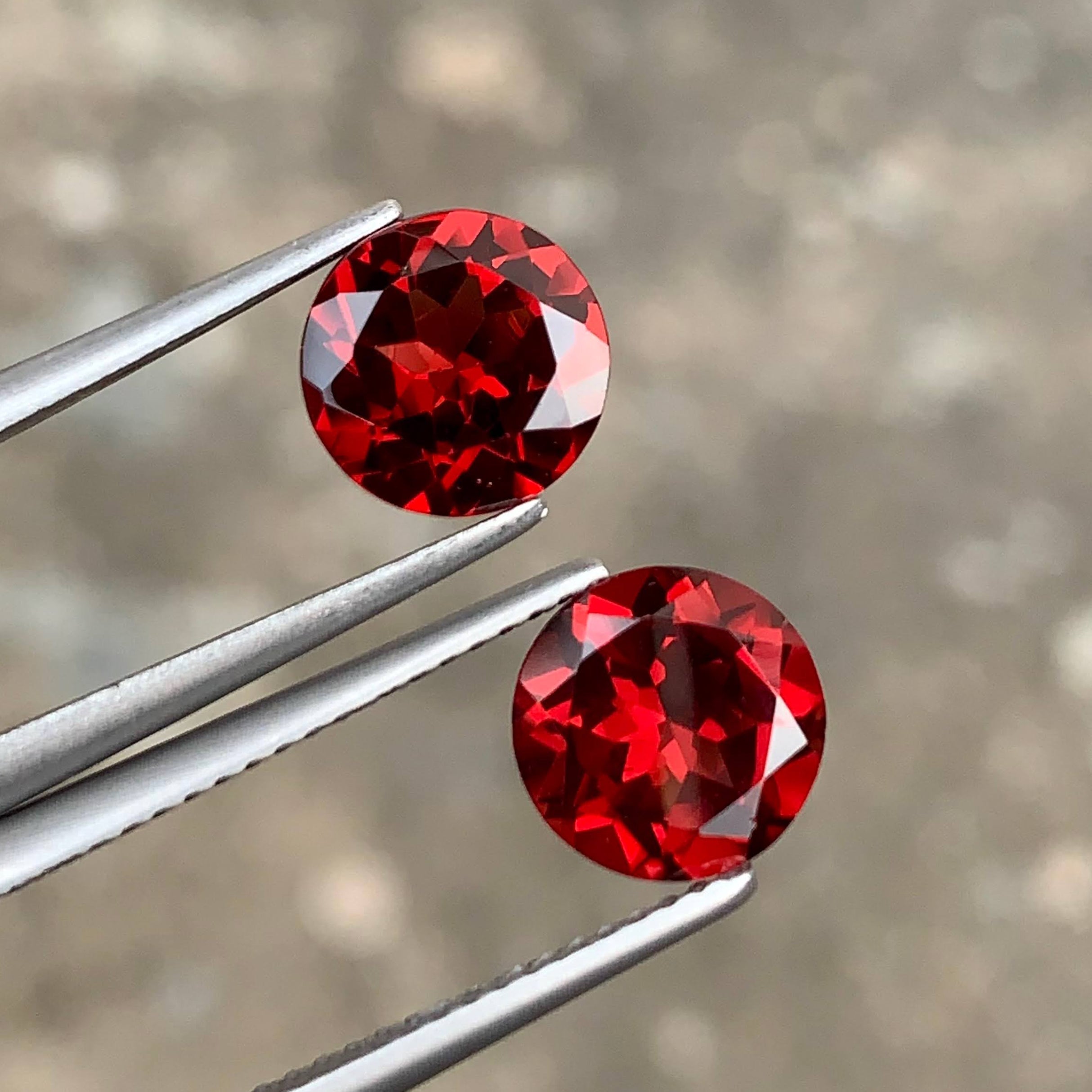 5.10ct Round Cut Garnet Pair