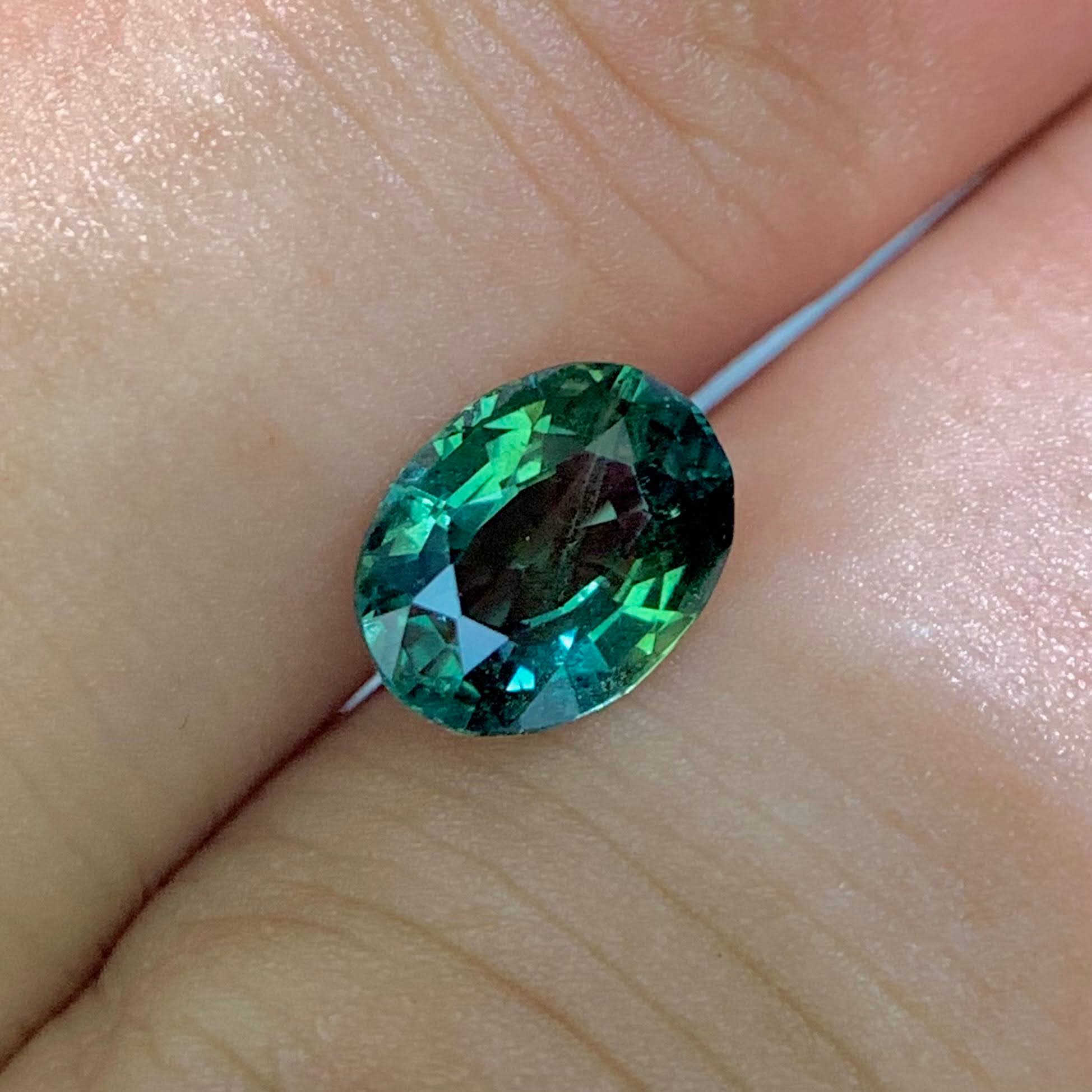 rich-teal-sapphire-1-67ct-madagascar-oval-vvs