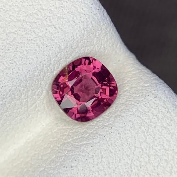 0.89ct Natural Pink Spinel Cushion