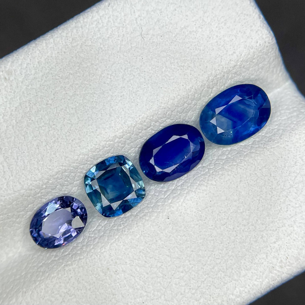 3.45 Ct Blue Sapphire Lot