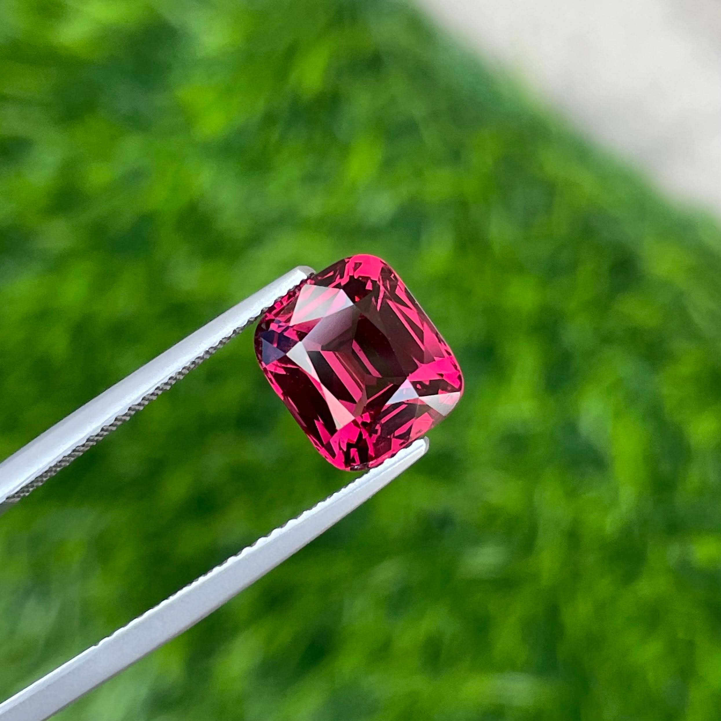 4.20 carats Purplish Pink Garnet Stone