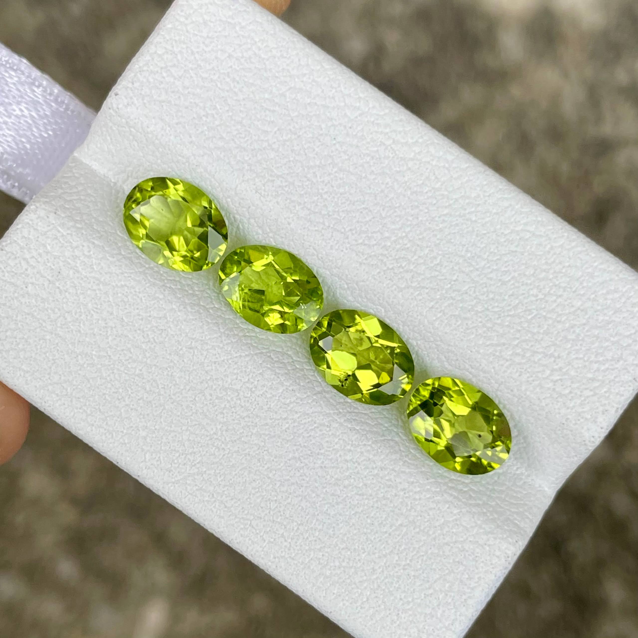 5 Carats Peridot Oval Set 4 Piece