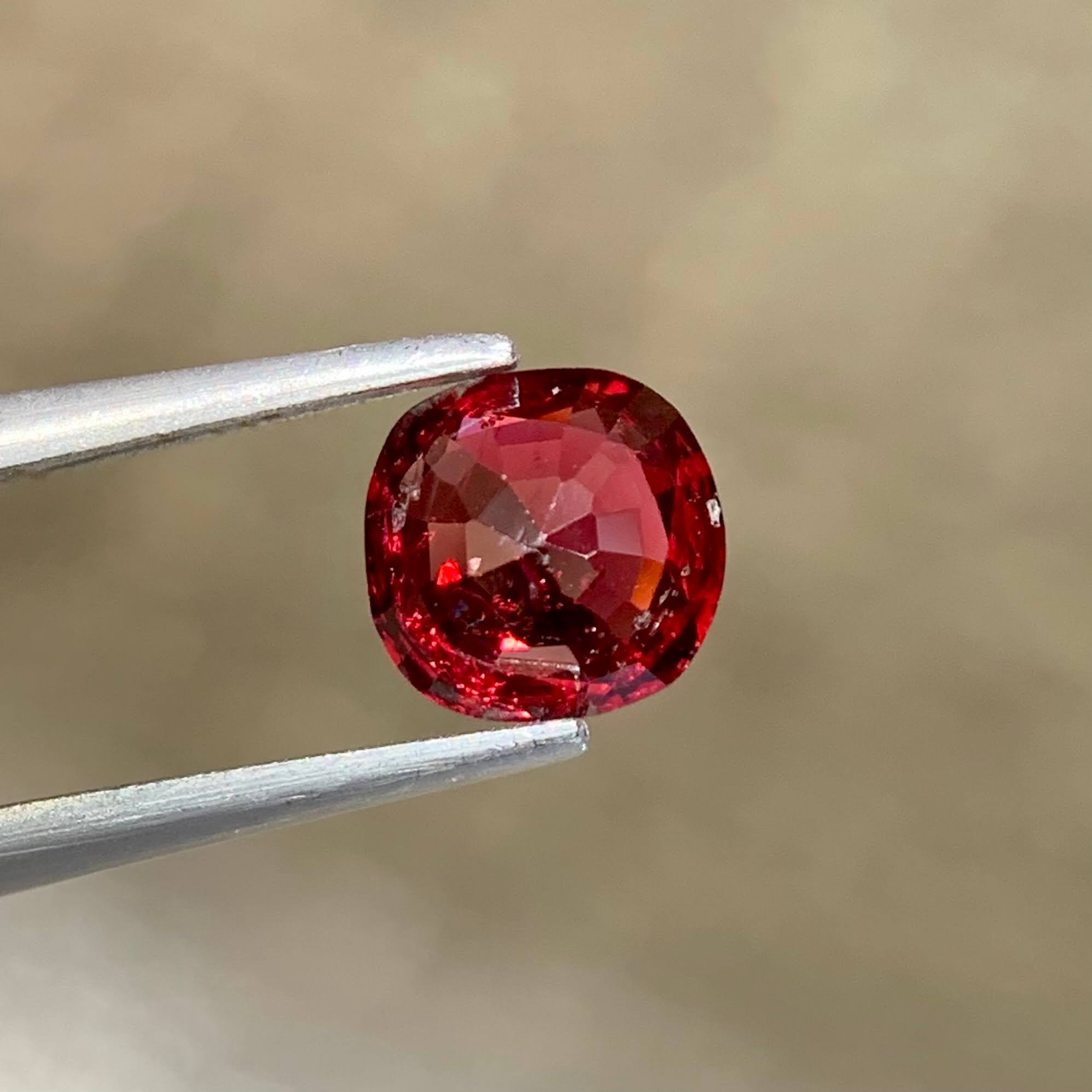 red-spinel-1-00ct-rainbow-effect-burma