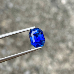 2.07 Carats Blue Sapphire Gemstone