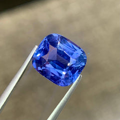 5.53 Ct Violetish Blue Sapphire Cushion Cut